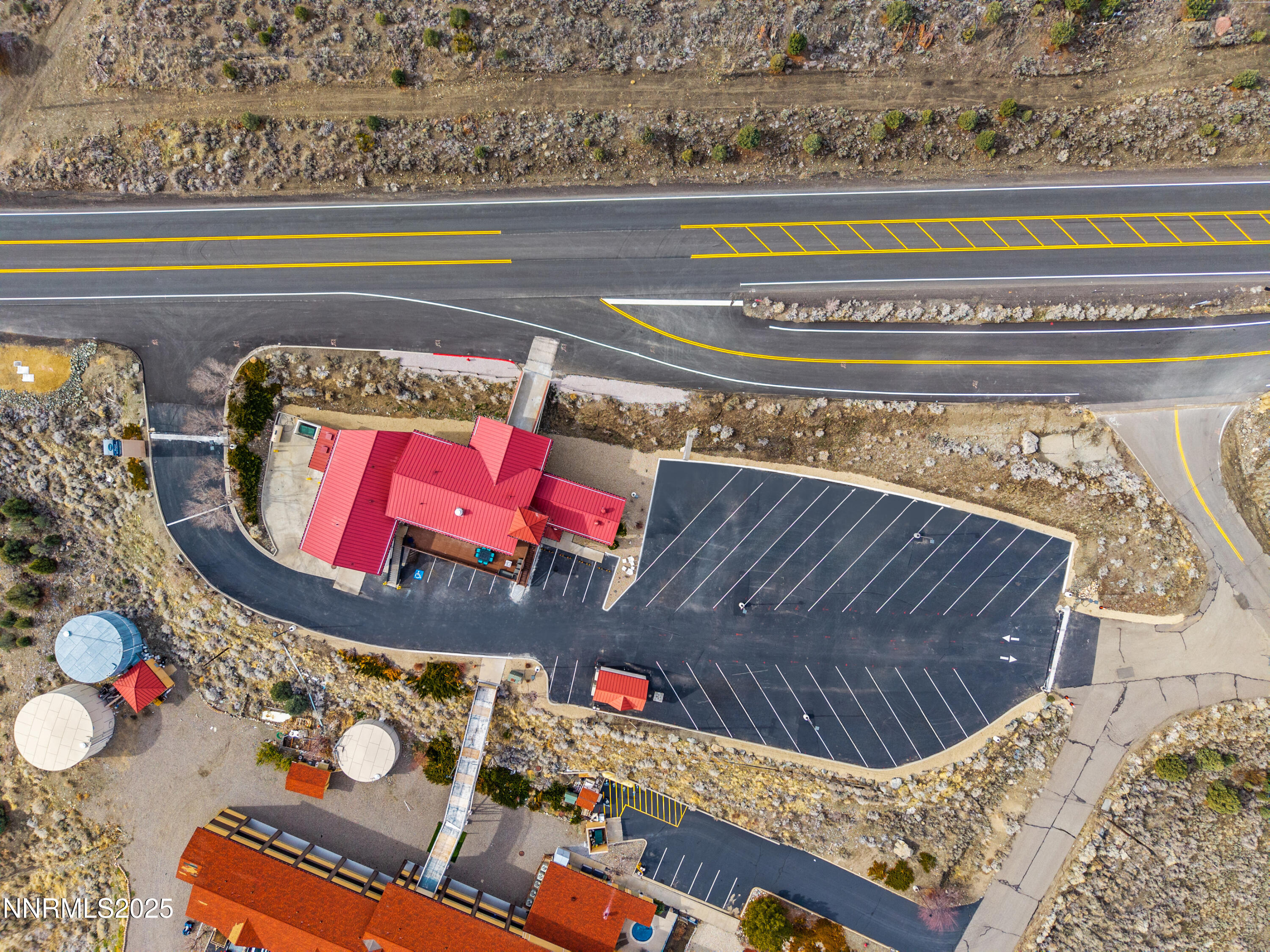 1929 Us-395 Property Photo 2