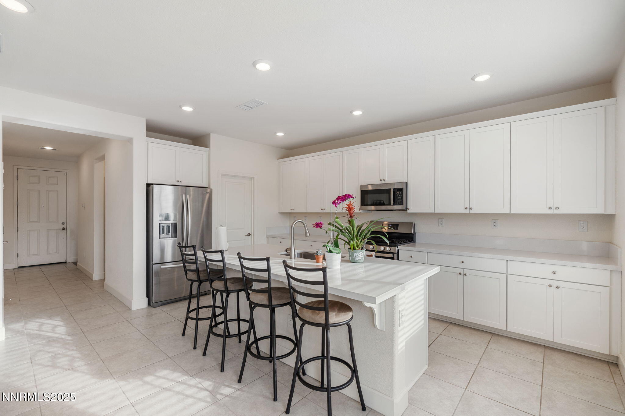 6103 Shining Sunset Drive Property Photo 4