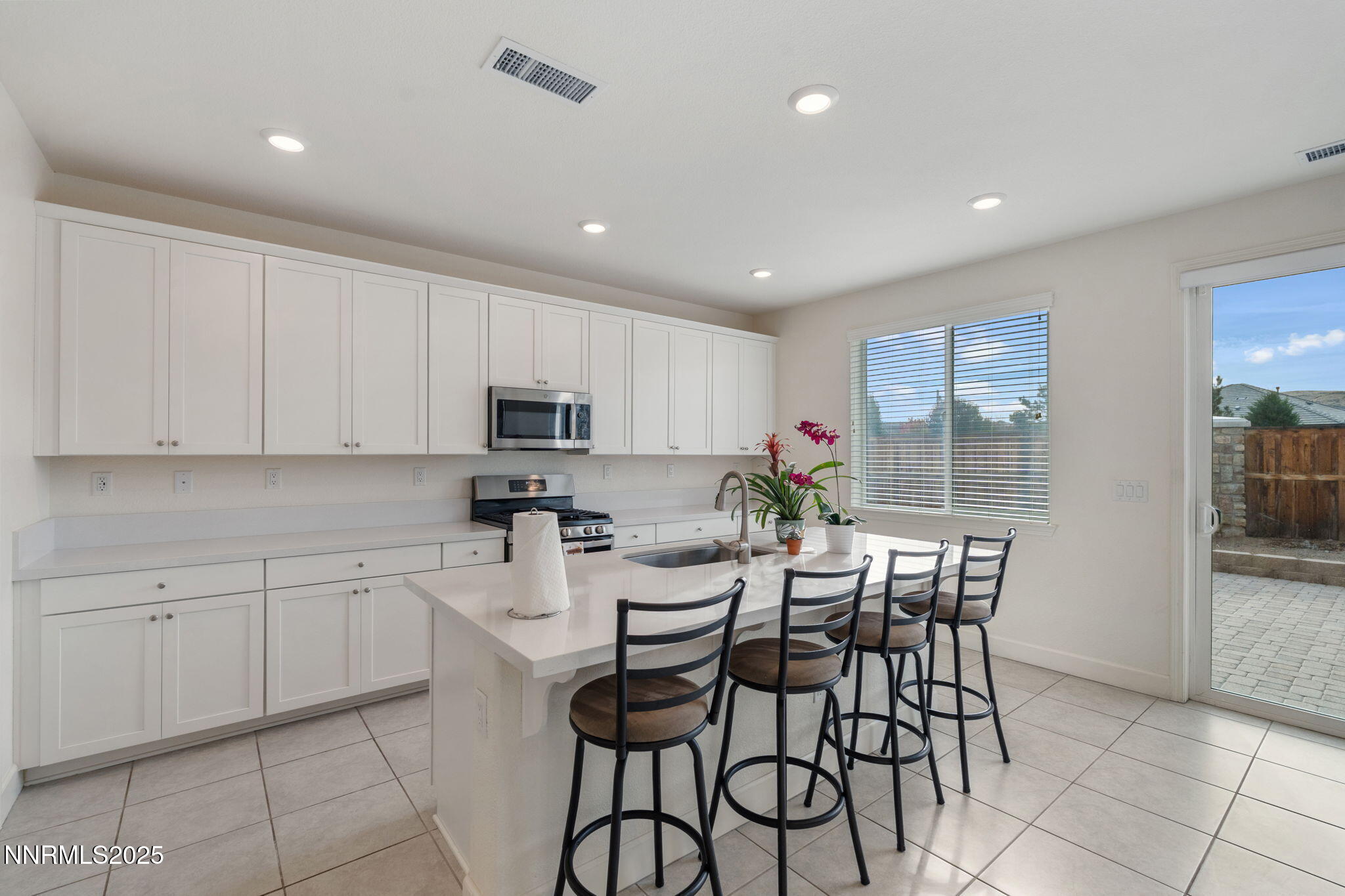 6103 Shining Sunset Drive Property Photo 5