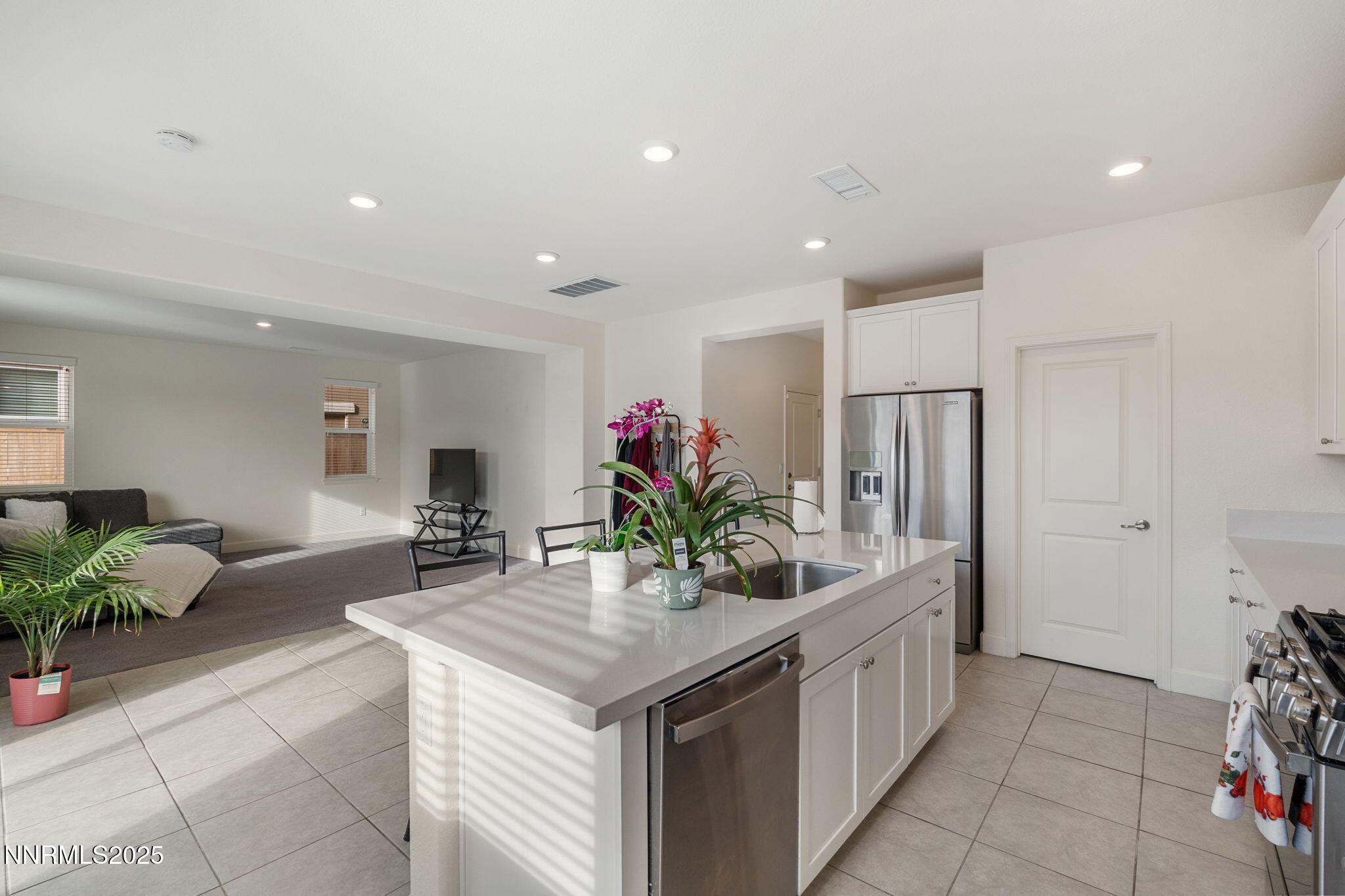 6103 Shining Sunset Drive Property Photo 6