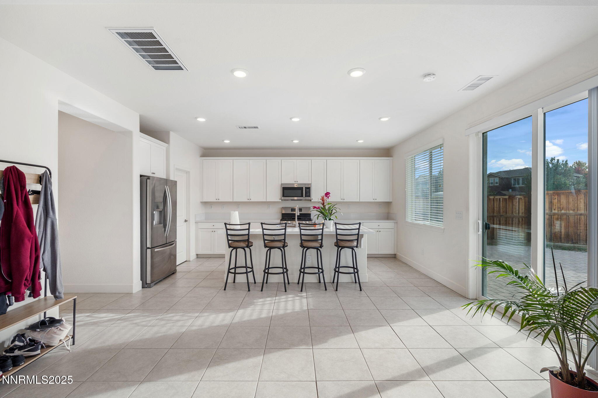 6103 Shining Sunset Drive Property Photo 8