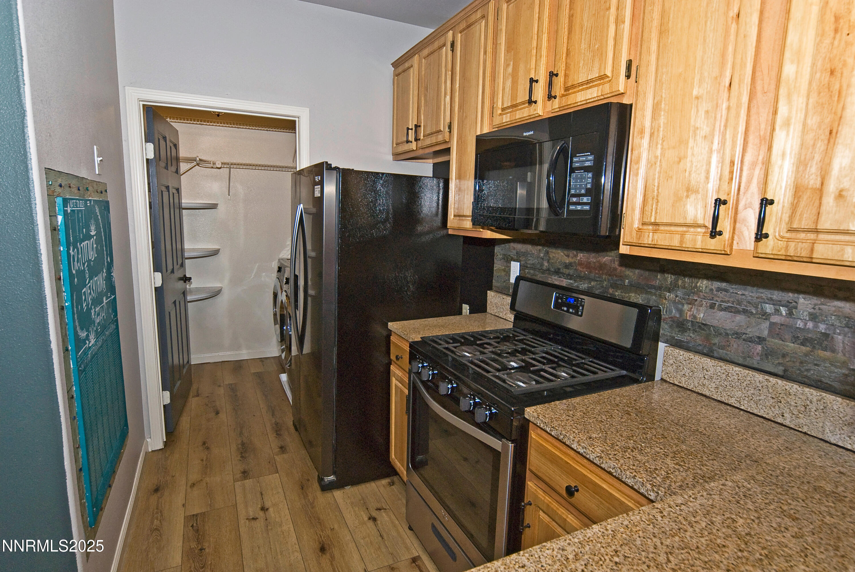 900 S Meadows Parkway 3522 Property Photo 9