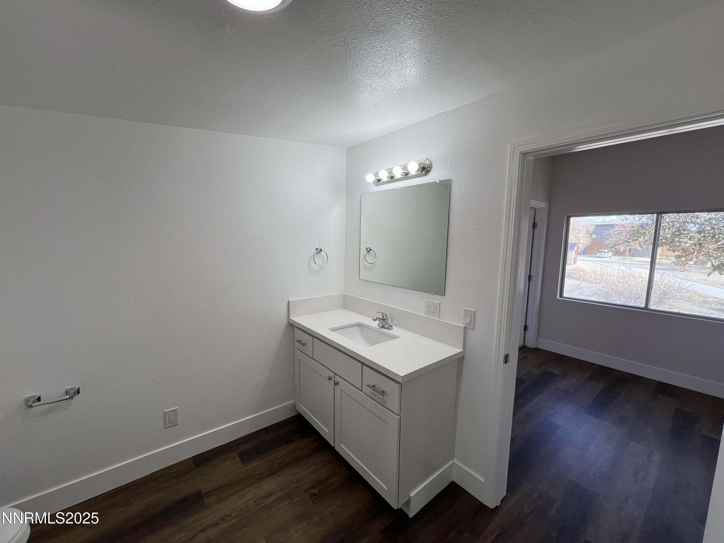 4955 Emery Drive Property Photo 13