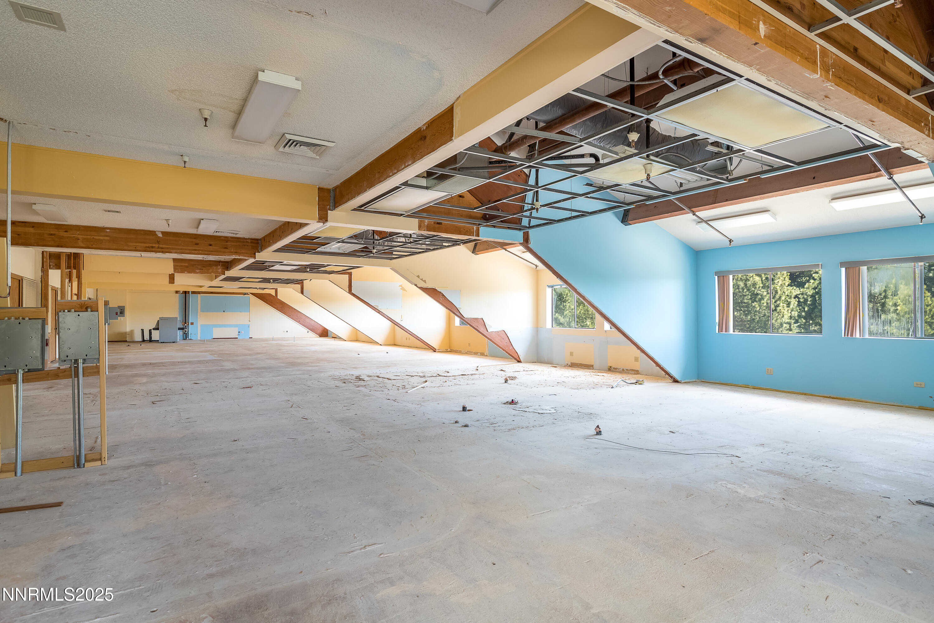 865 Tahoe Boulevard Property Photo 8