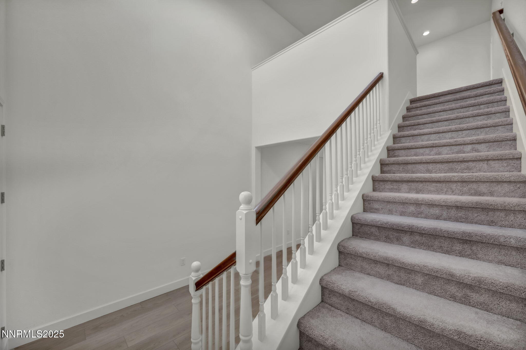 6870 Pilot Peak Road Property Photo 27
