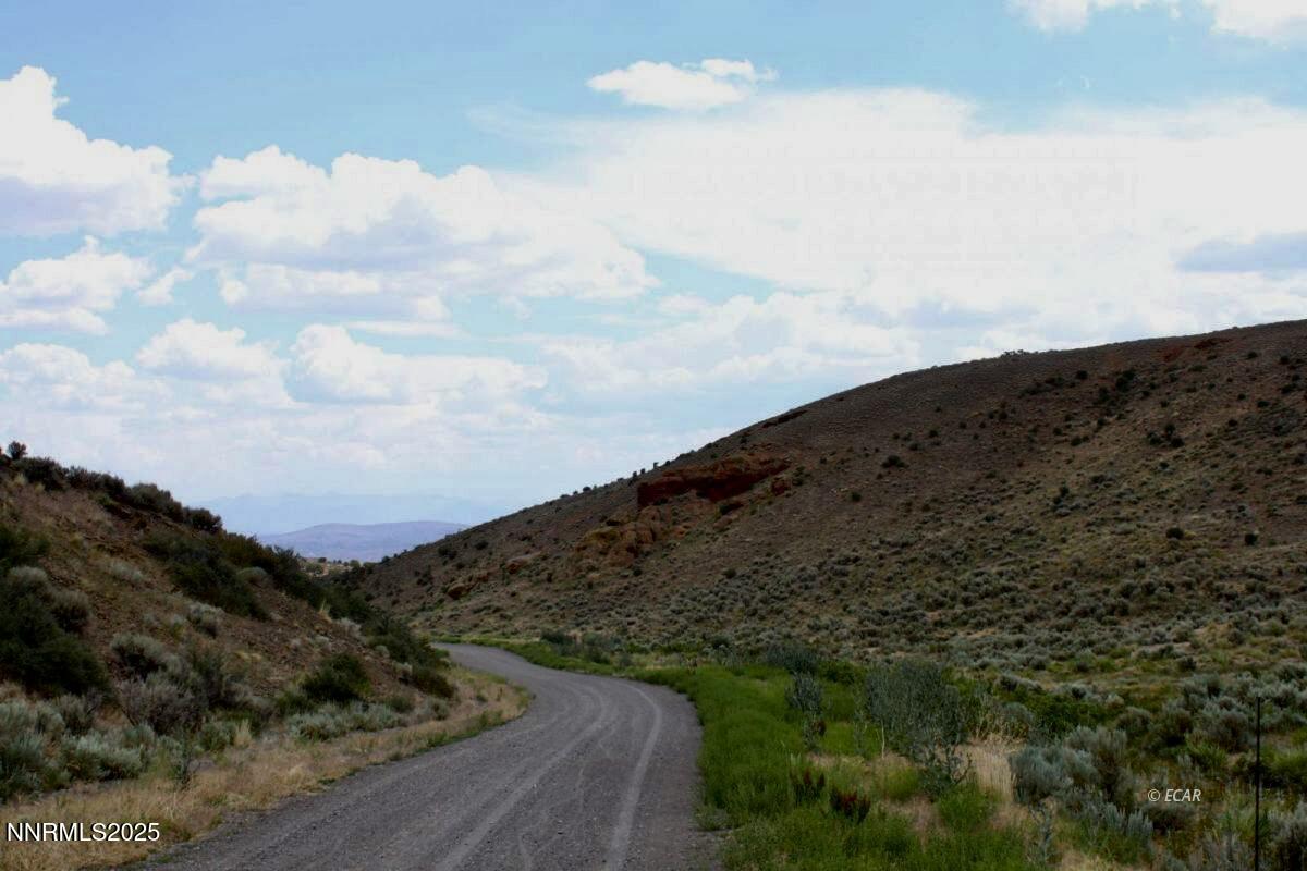 1992 Snowbowl Road Property Photo 13