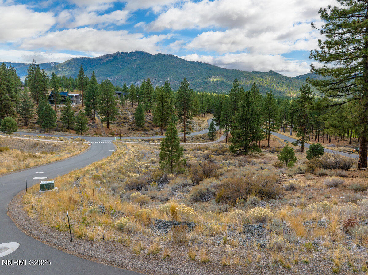 569 Headwaters Way Property Photo 8