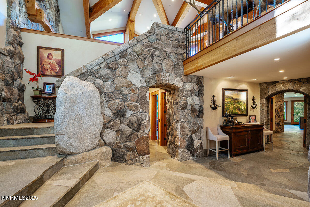 951 Divot Court Property Photo 8
