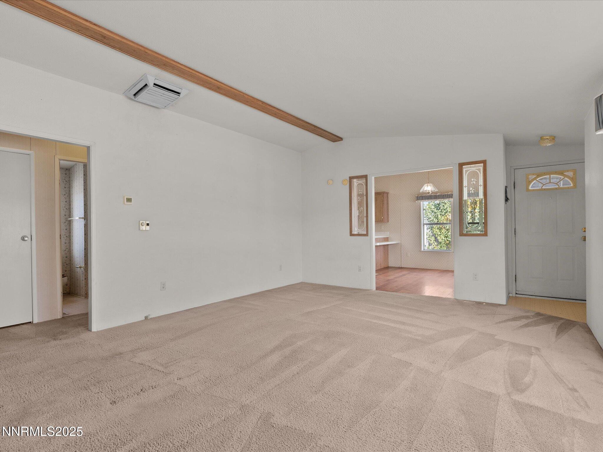 77 Mountain Lane Property Photo 7