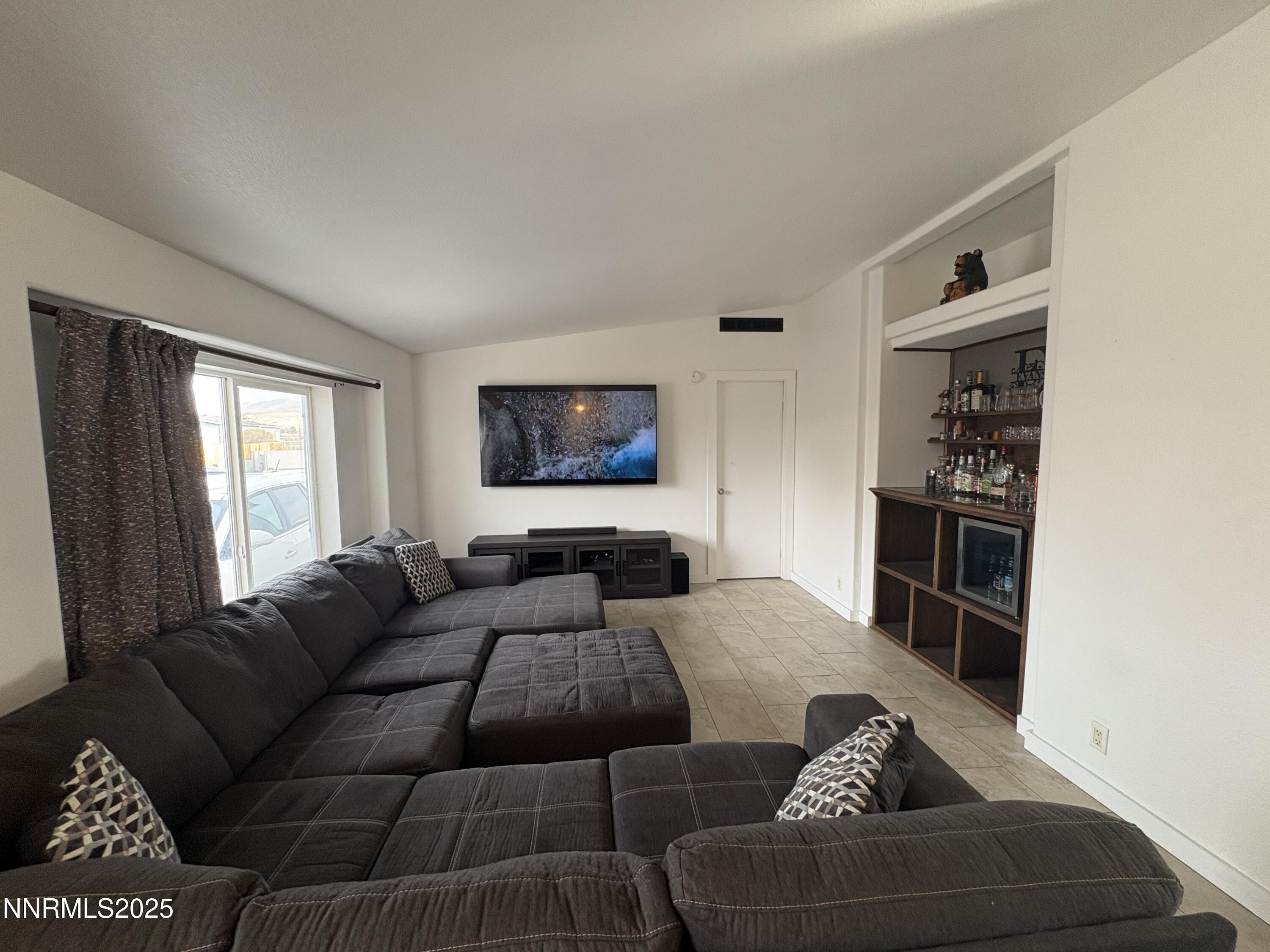 4260 Bonanza Circle Property Photo 4