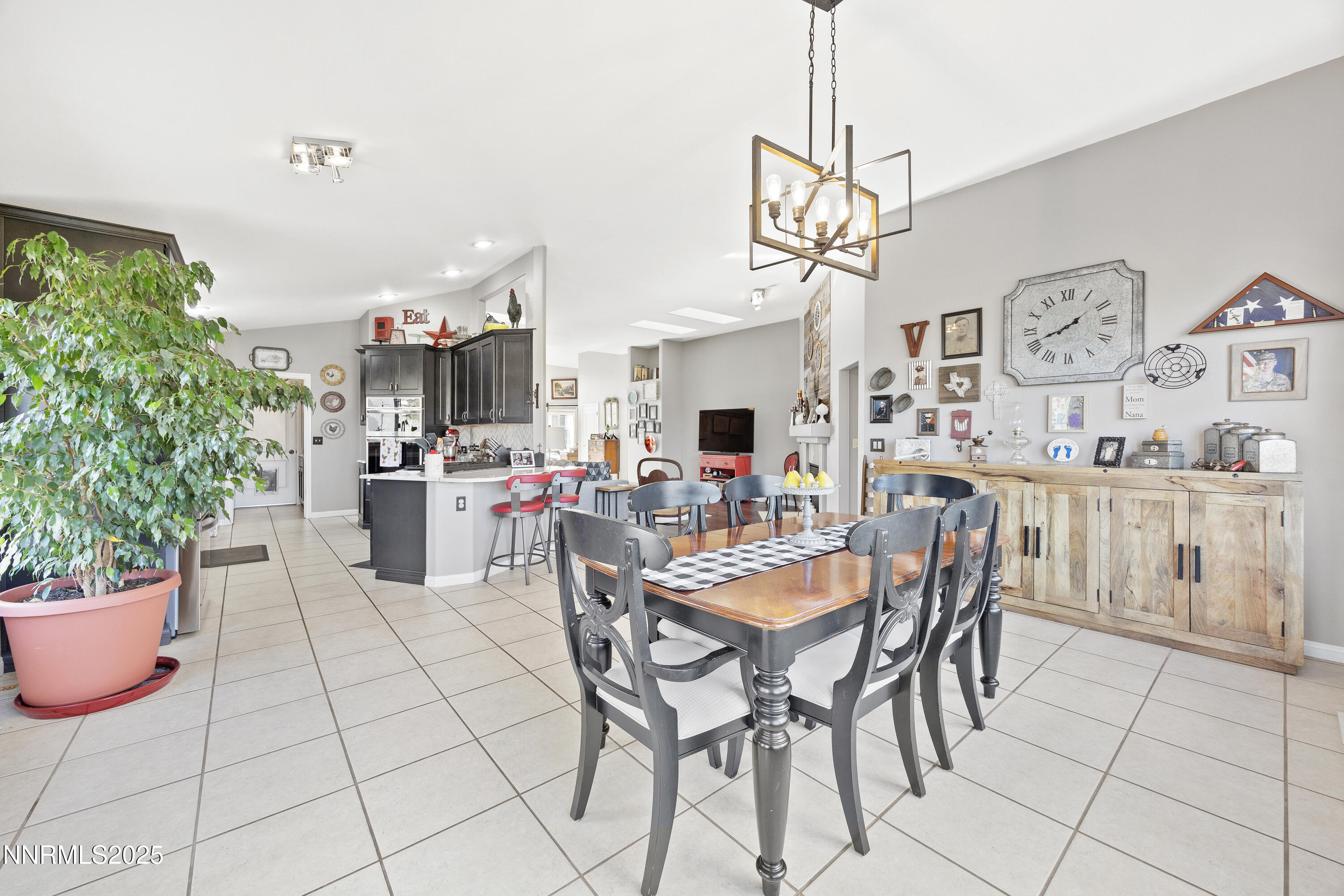 1608 Evergreen Drive Property Photo 14