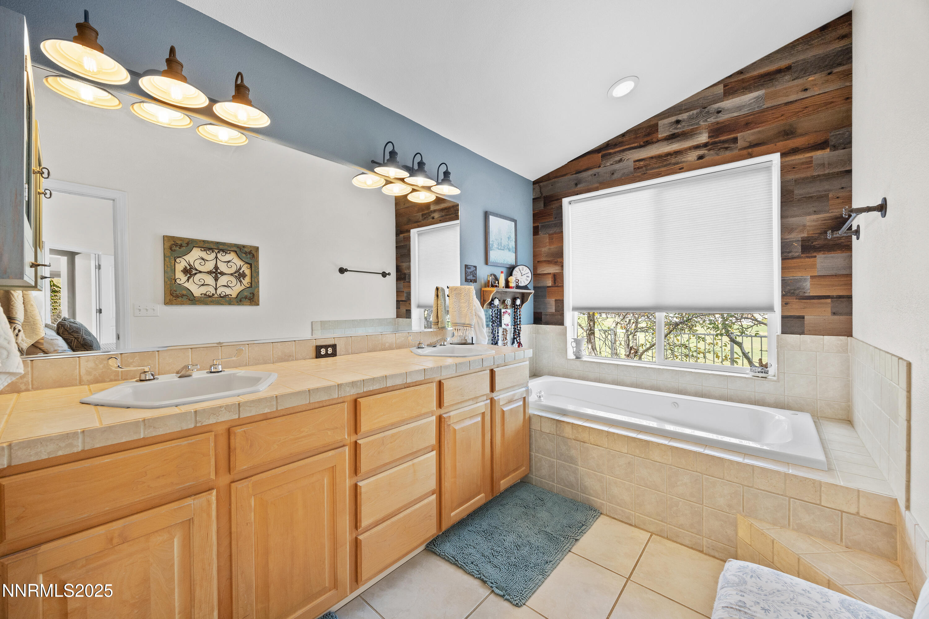 1608 Evergreen Drive Property Photo 20