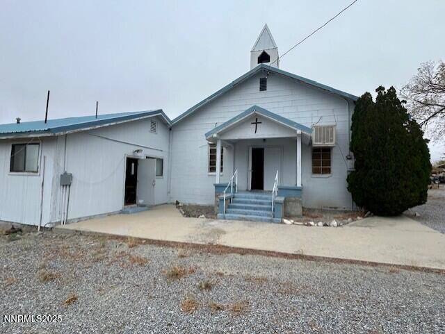 525 E Avenue Property Photo 1