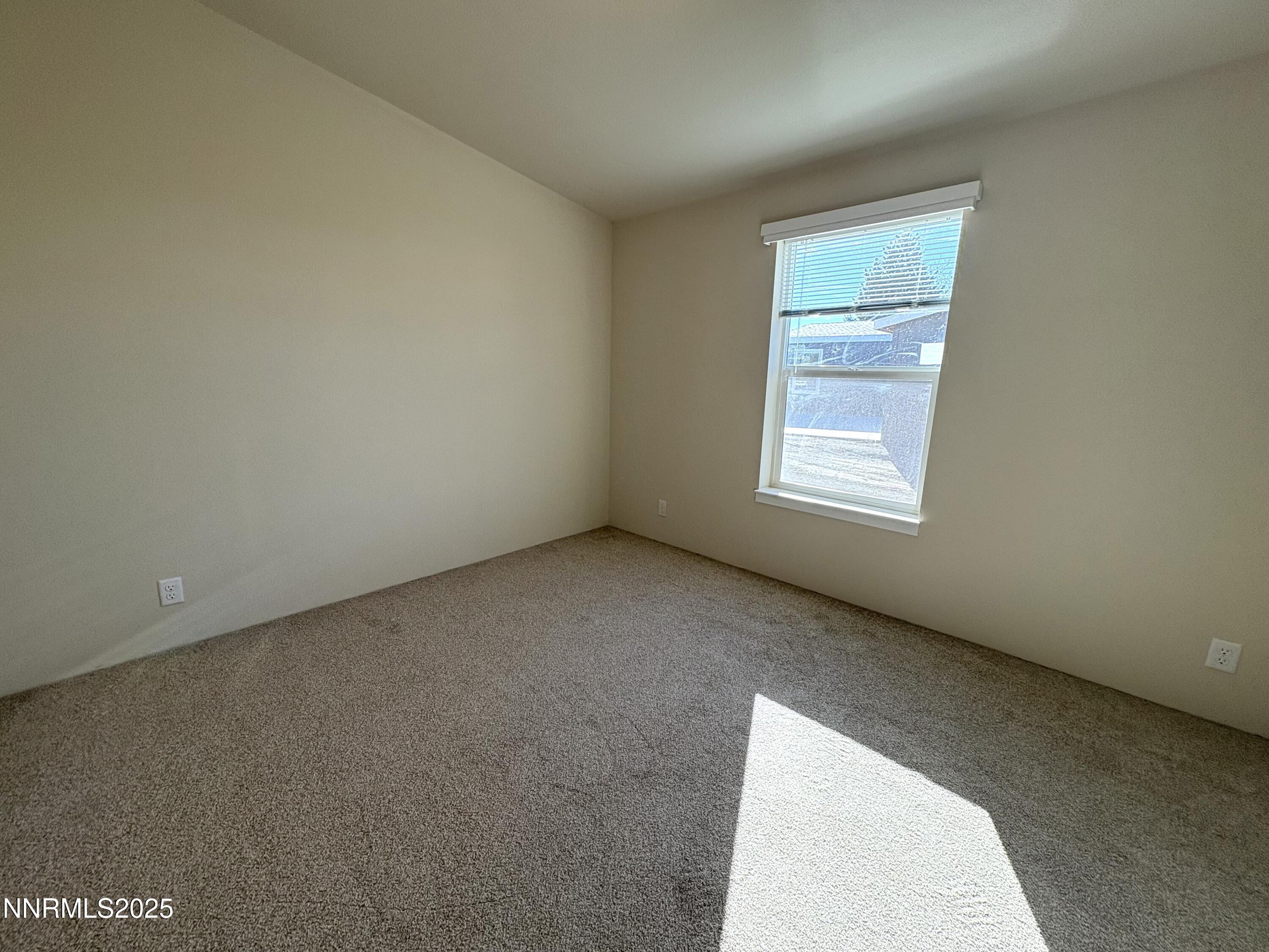 485 Camellia Way Property Photo 16
