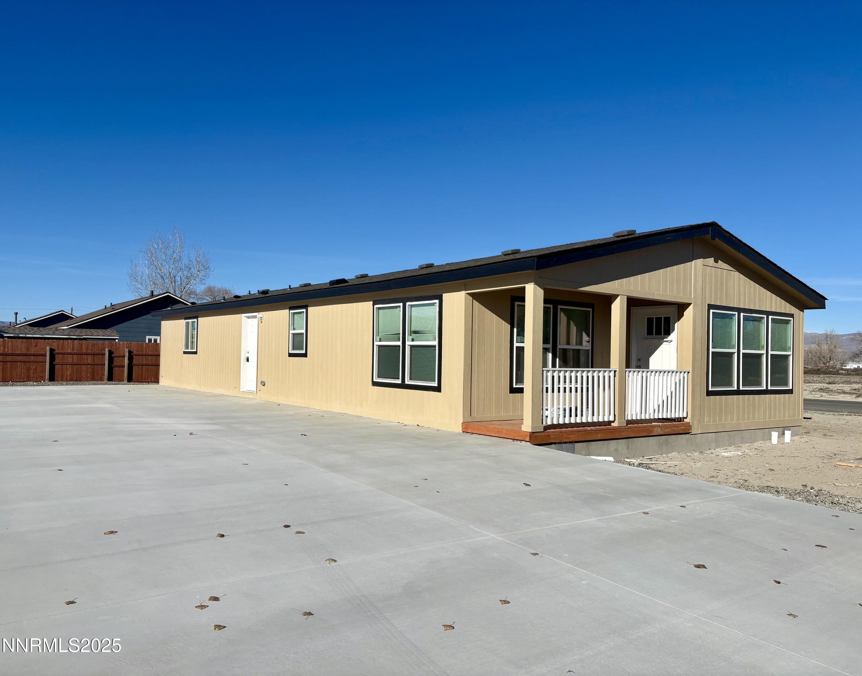 495 Camellia Way Property Photo 1