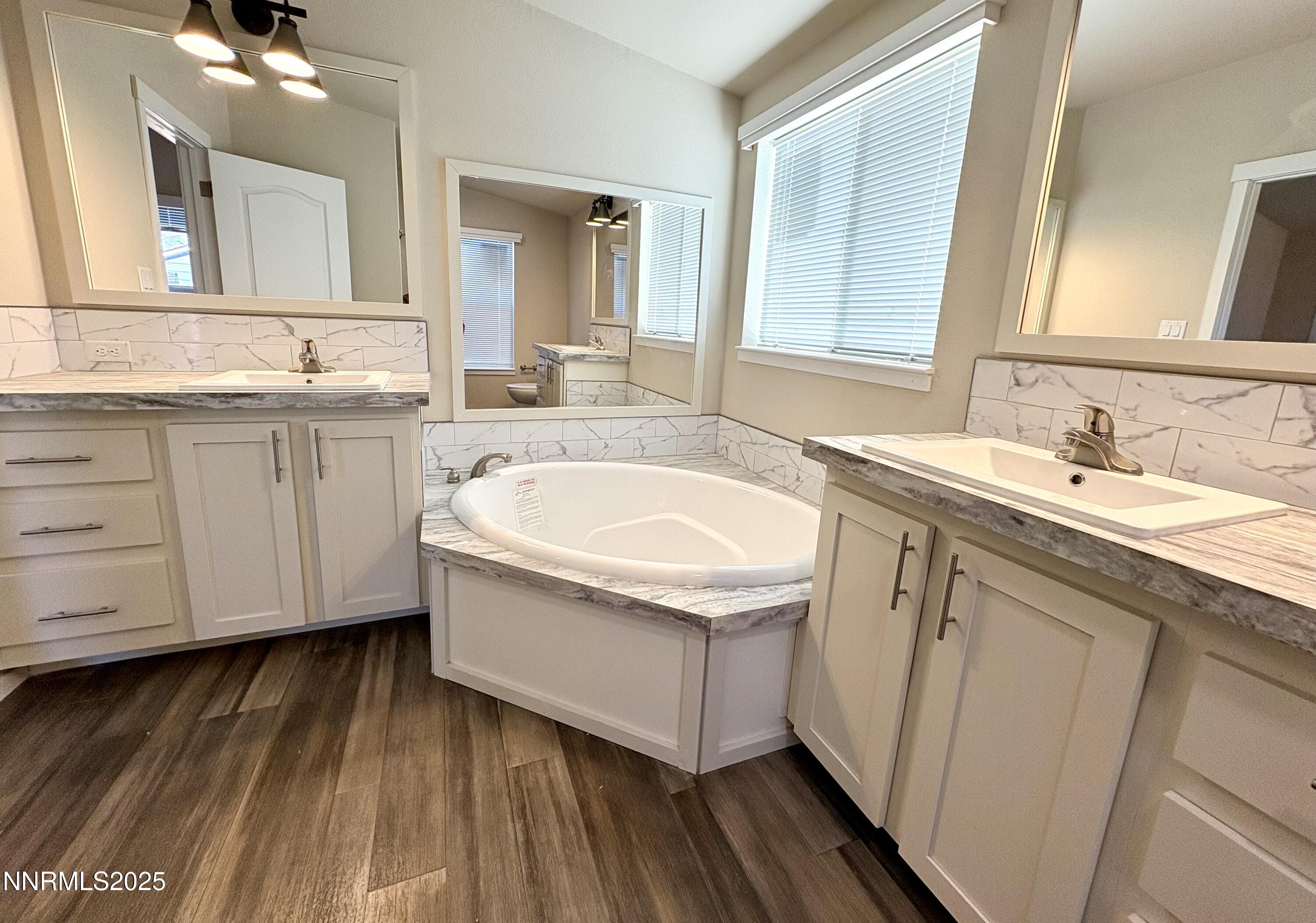 495 Camellia Way Property Photo 10
