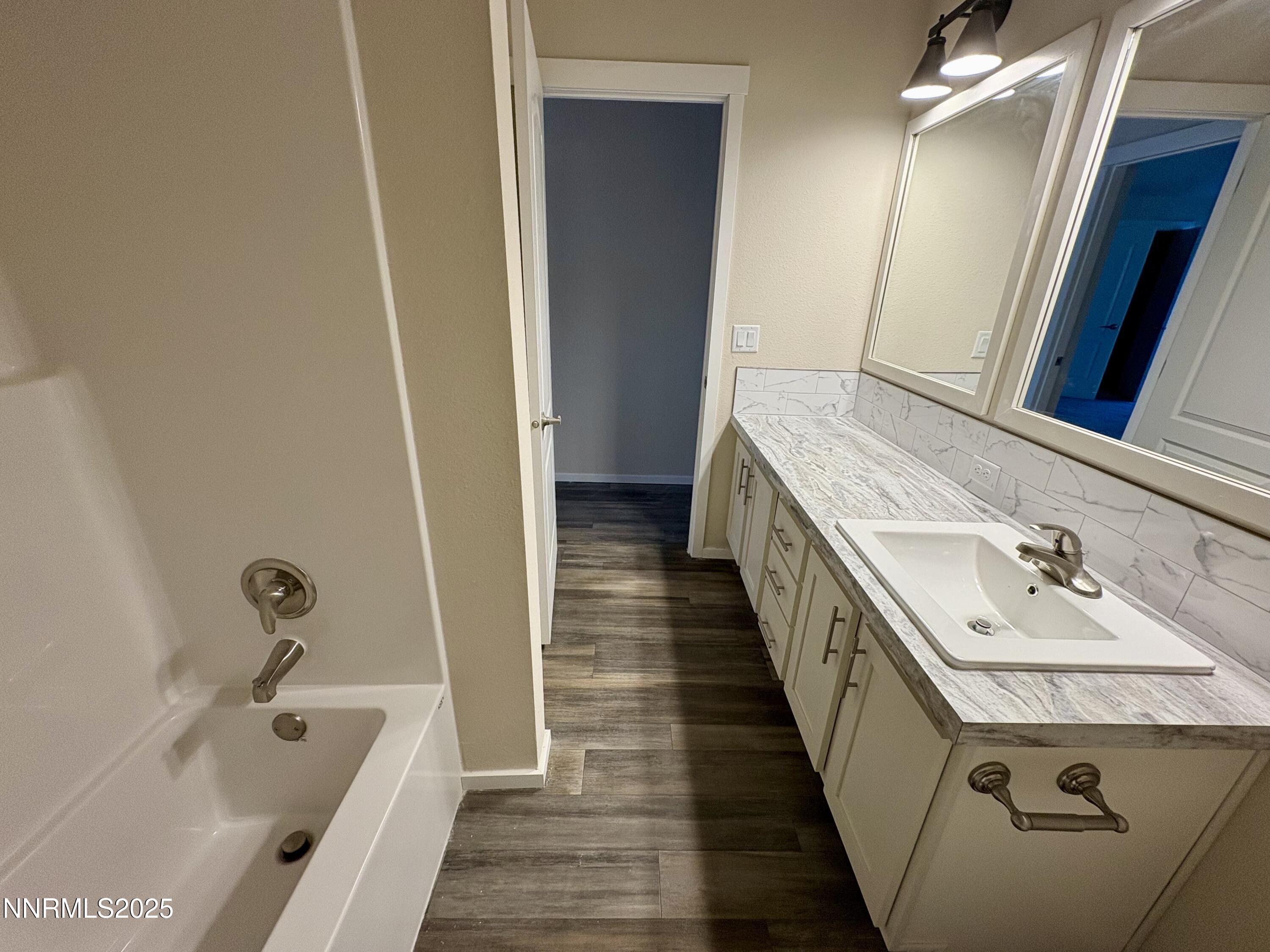495 Camellia Way Property Photo 17