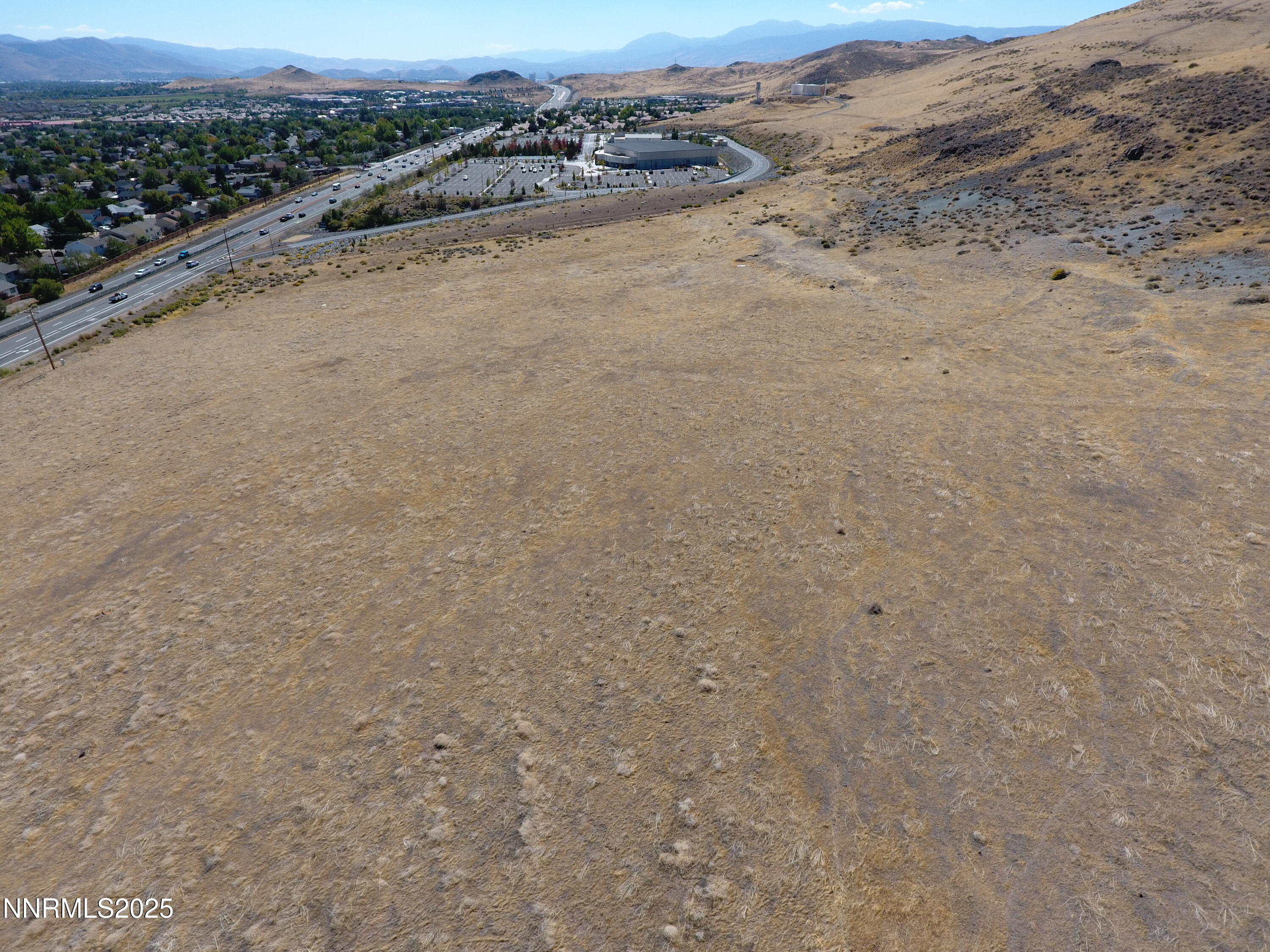 5625 Pyramid Way Property Photo 1