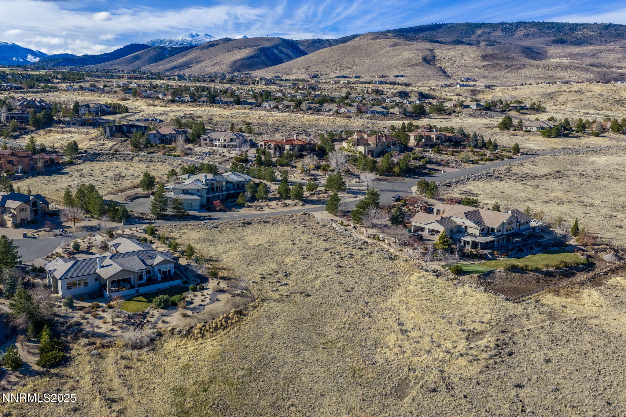 390 Questa Court Property Photo 7