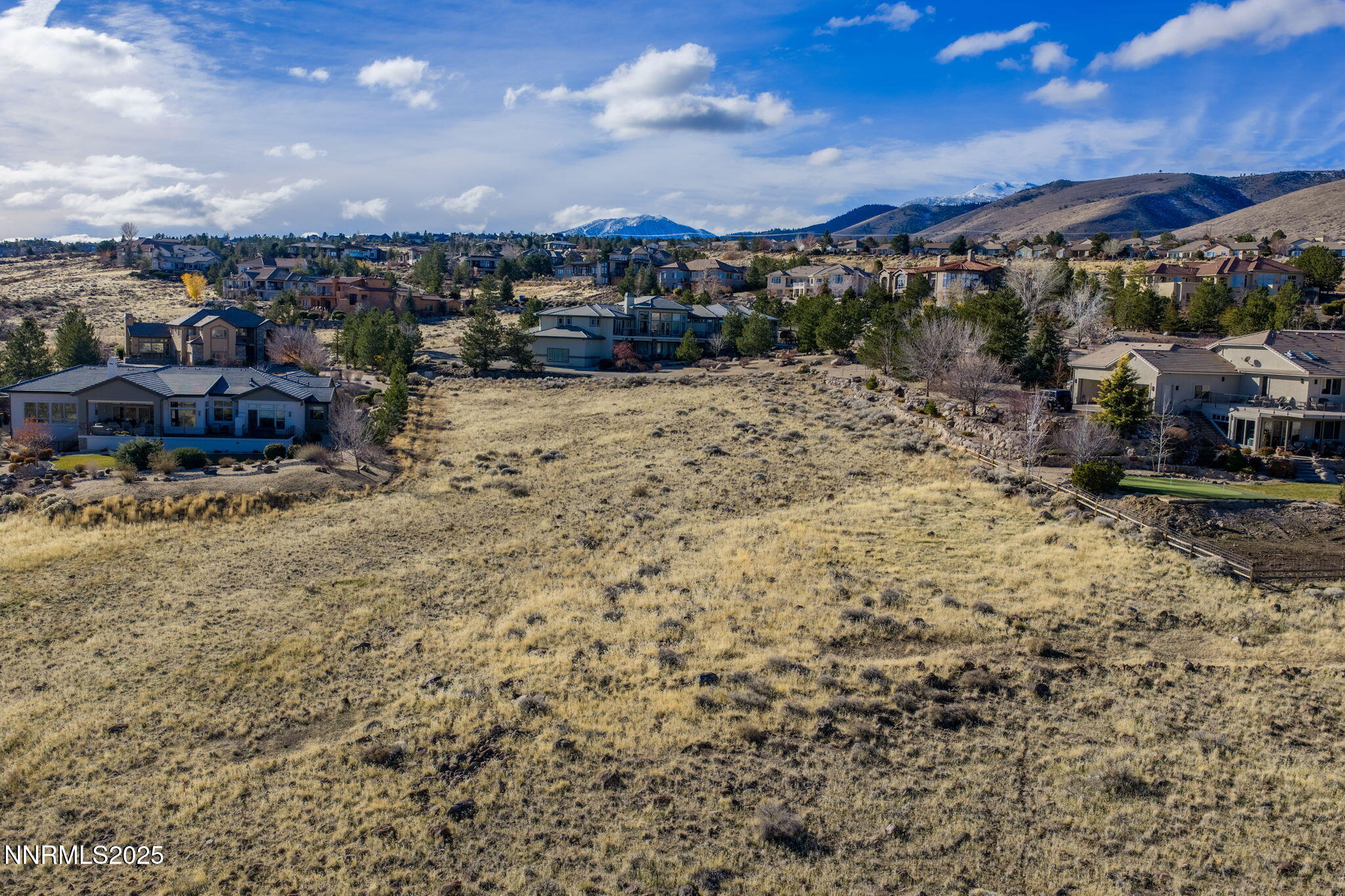 390 Questa Court Property Photo 9