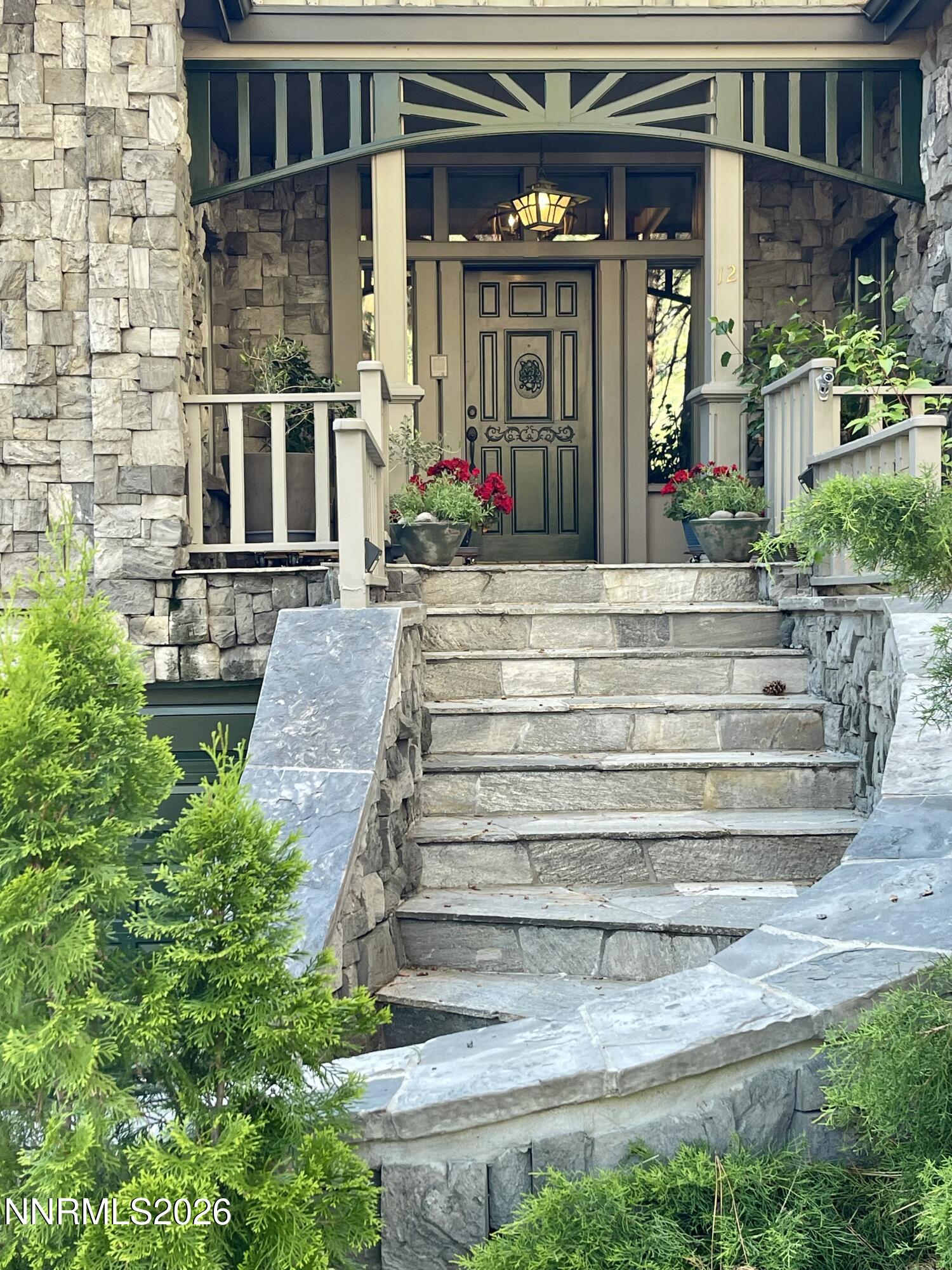 12 Kelly Circle Property Photo 2
