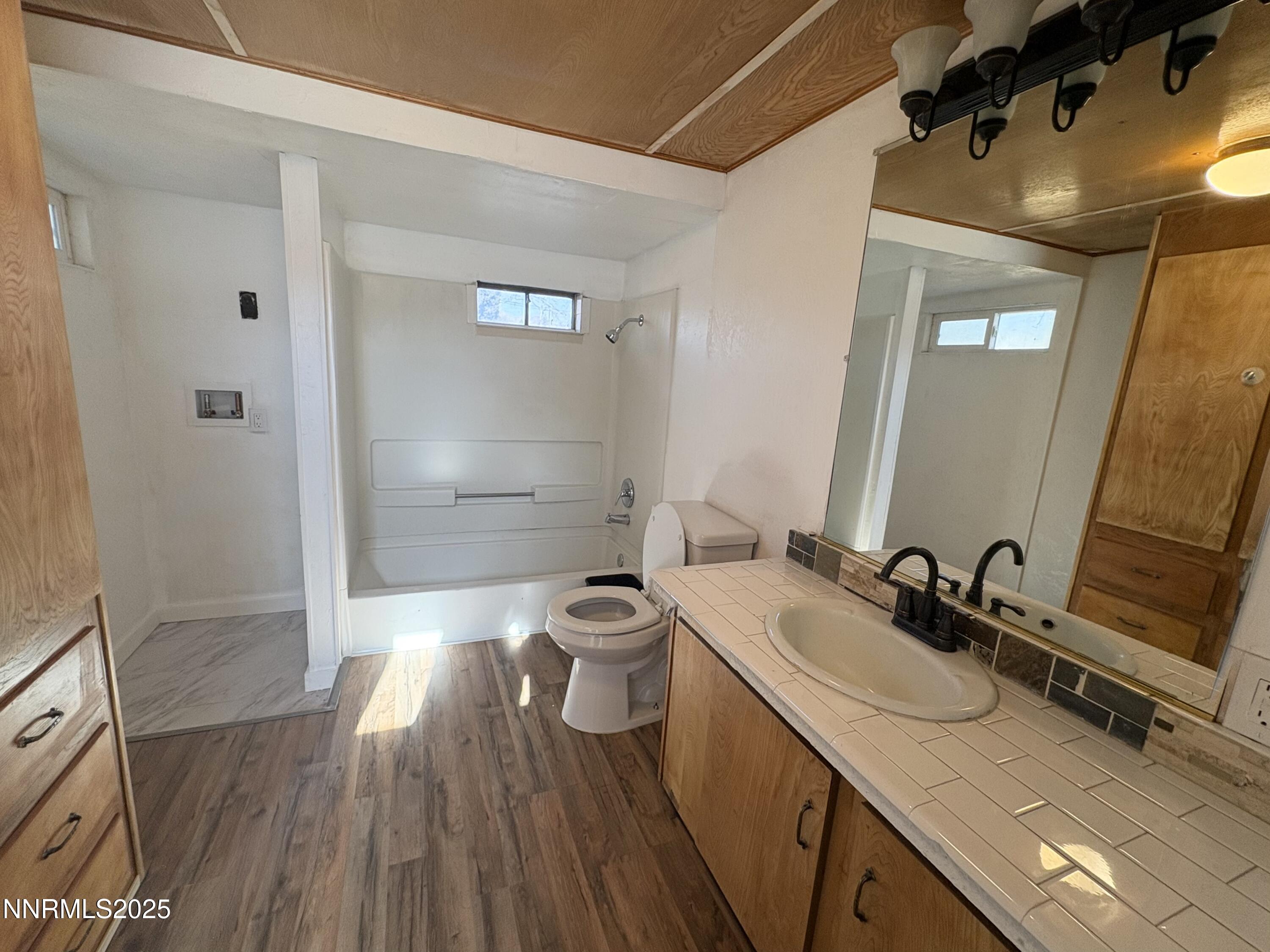 5884 Leon Drive Property Photo 14