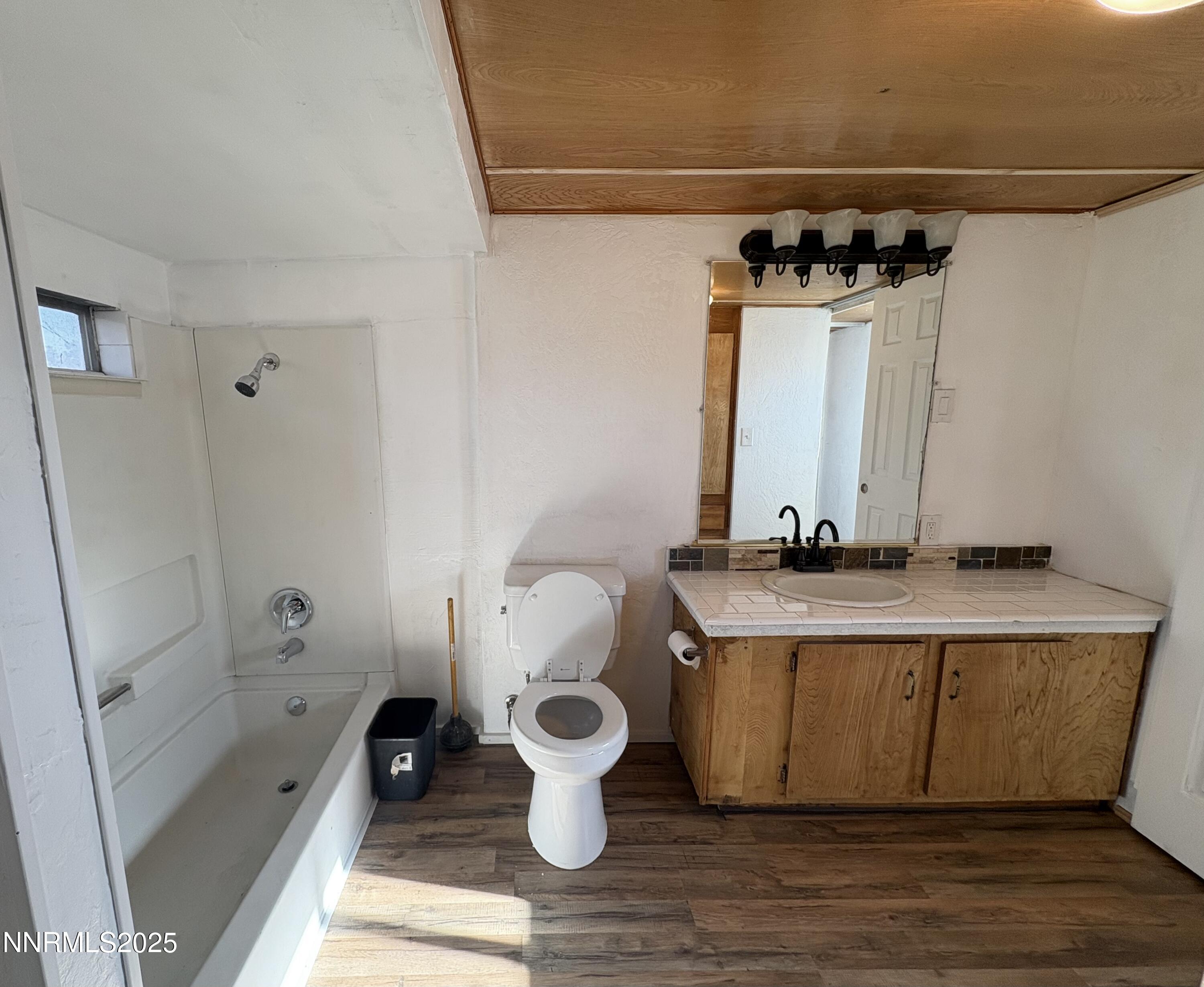 5884 Leon Drive Property Photo 15