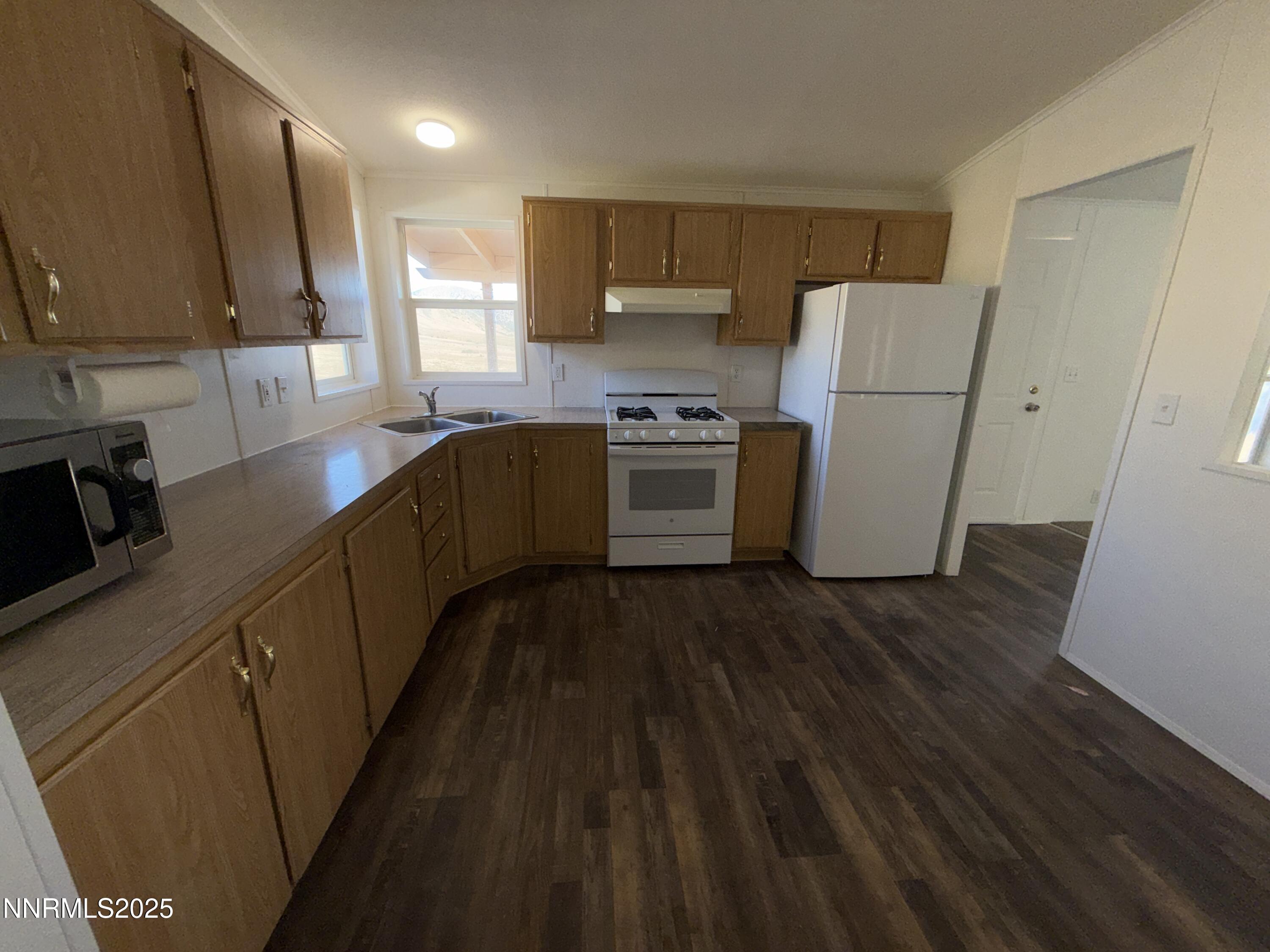 1166 Slate Road Property Photo 8