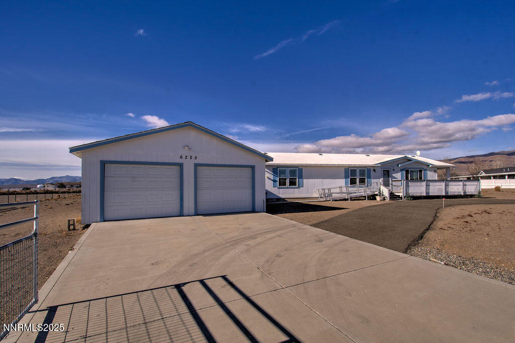 6225 Andersen Lane Property Photo 4