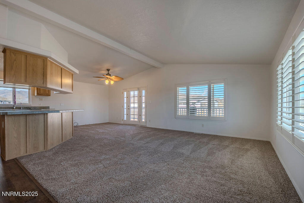 6225 Andersen Lane Property Photo 11