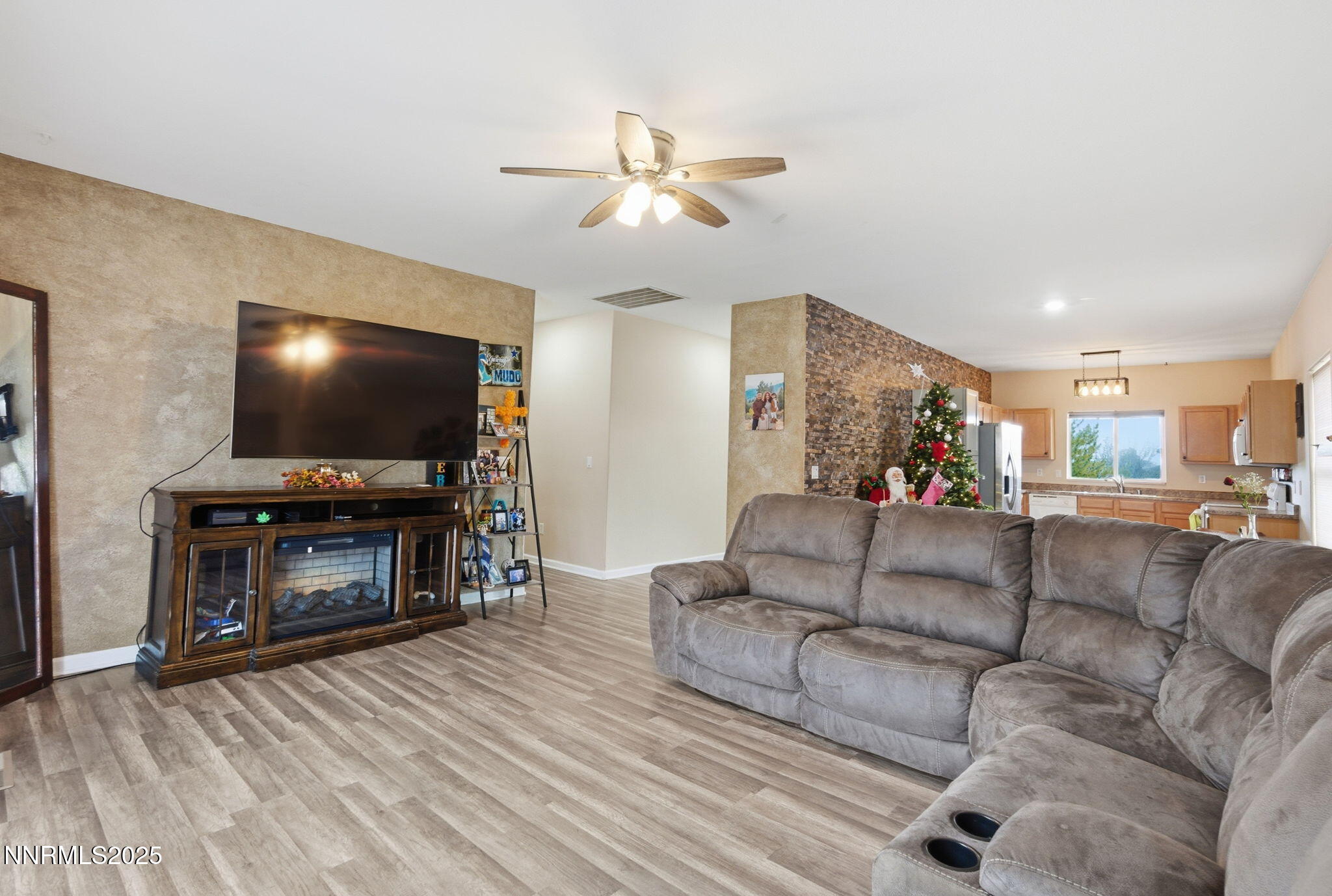 365 Orrcrest Drive Property Photo 5