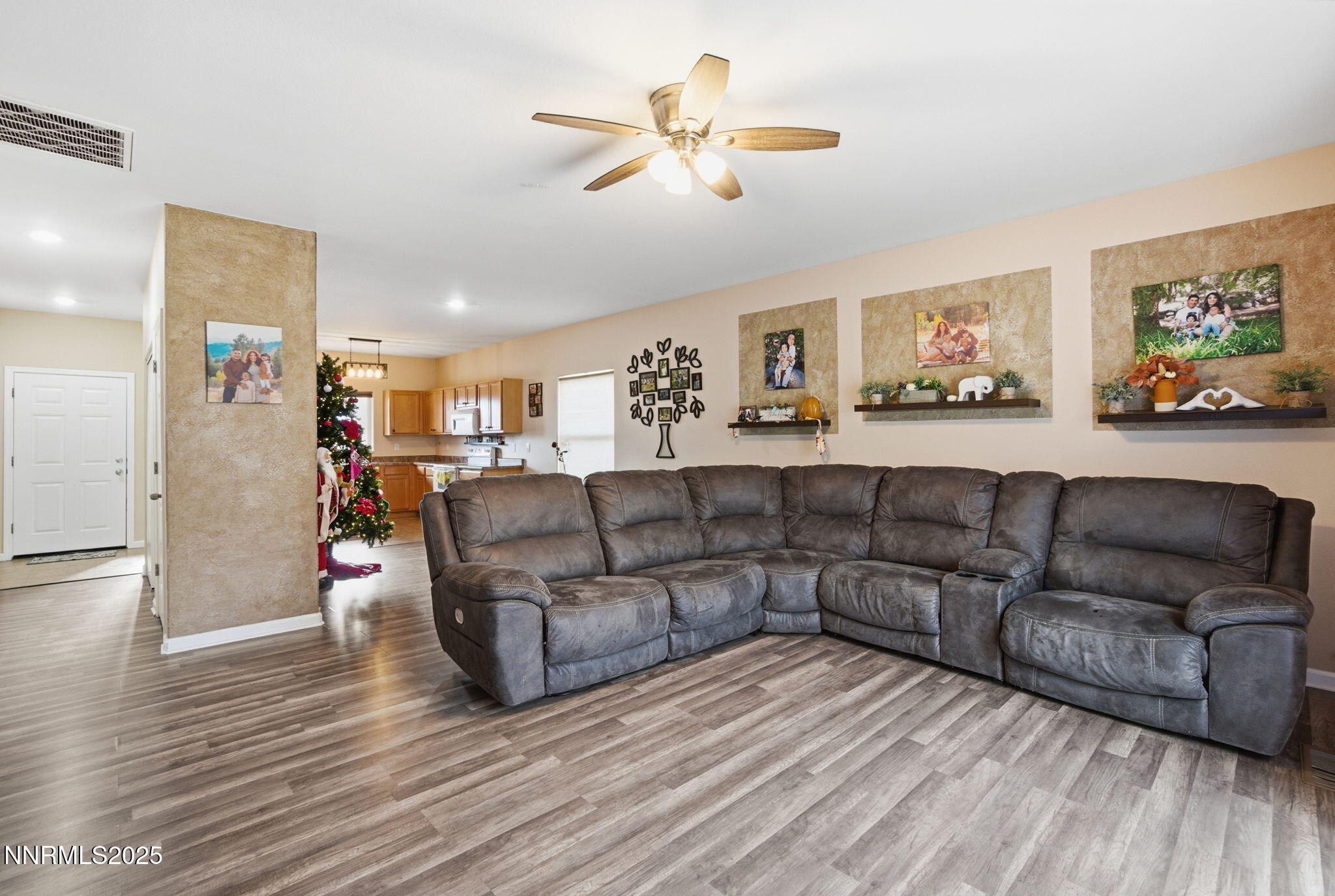 365 Orrcrest Drive Property Photo 6