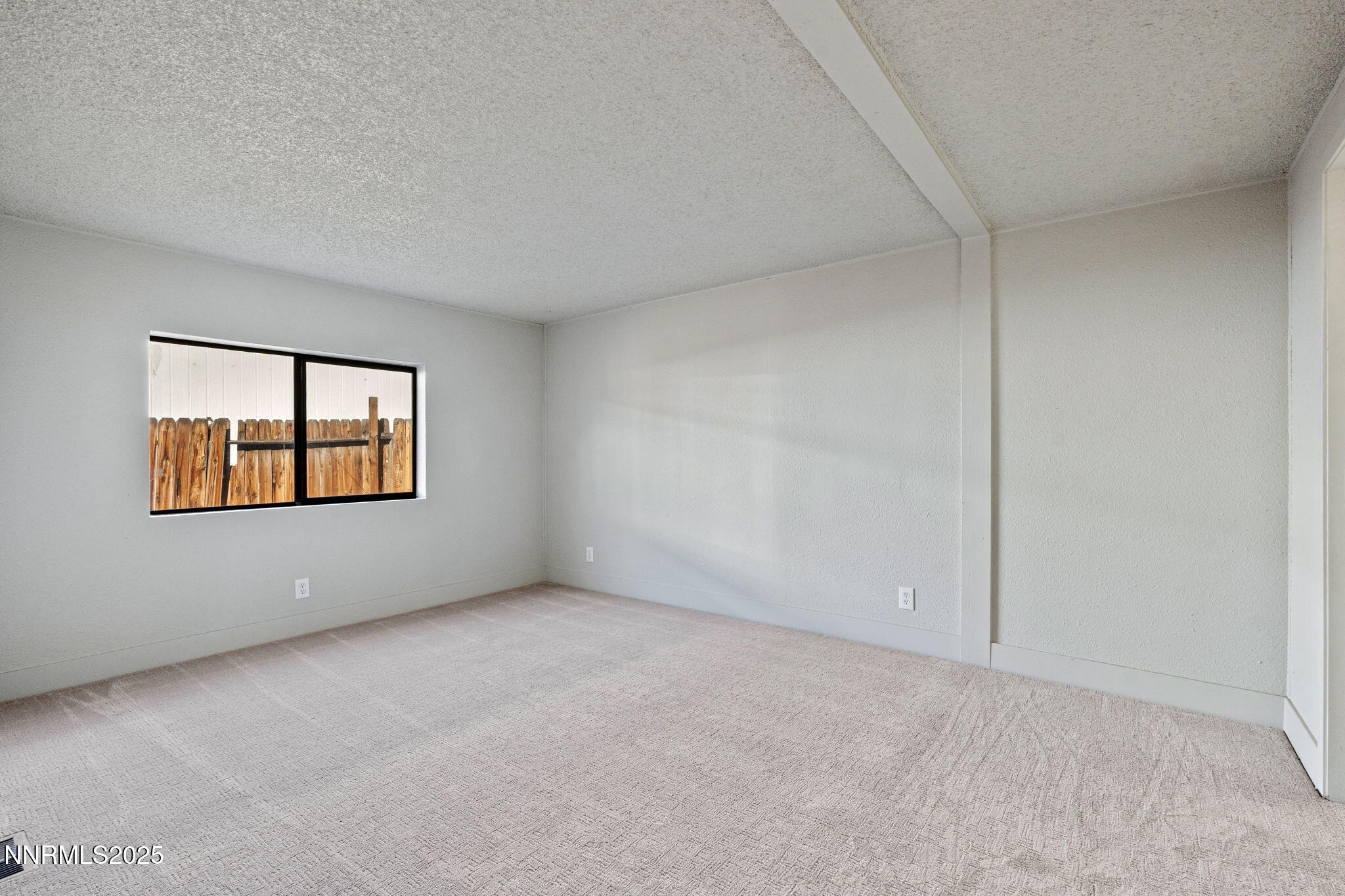 2720 Dahlia Way Property Photo 19