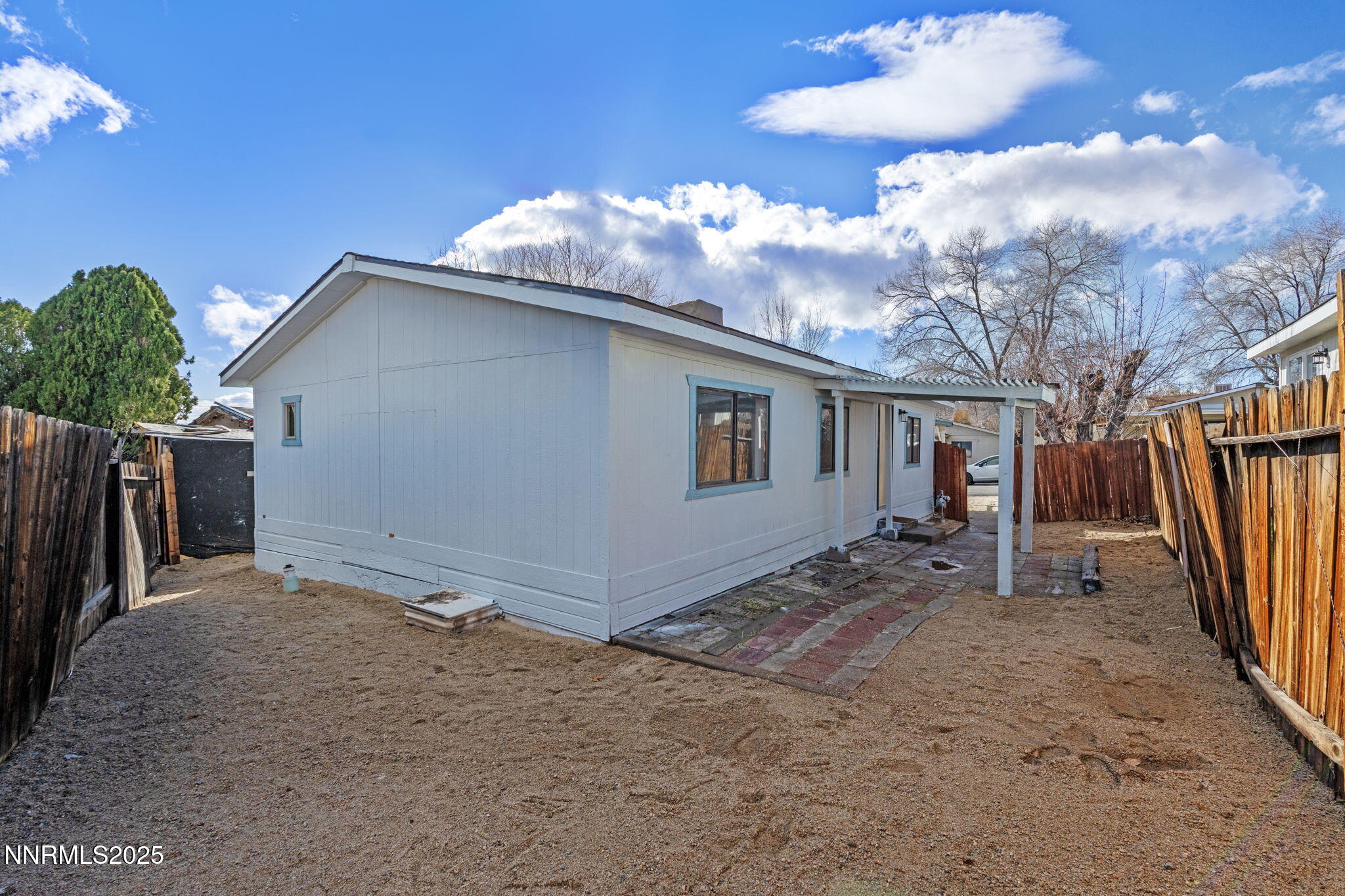 2720 Dahlia Way Property Photo 25