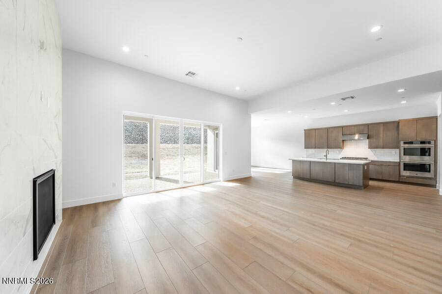 2400 Arrowroot Way Cinnamon 84 Property Photo 3
