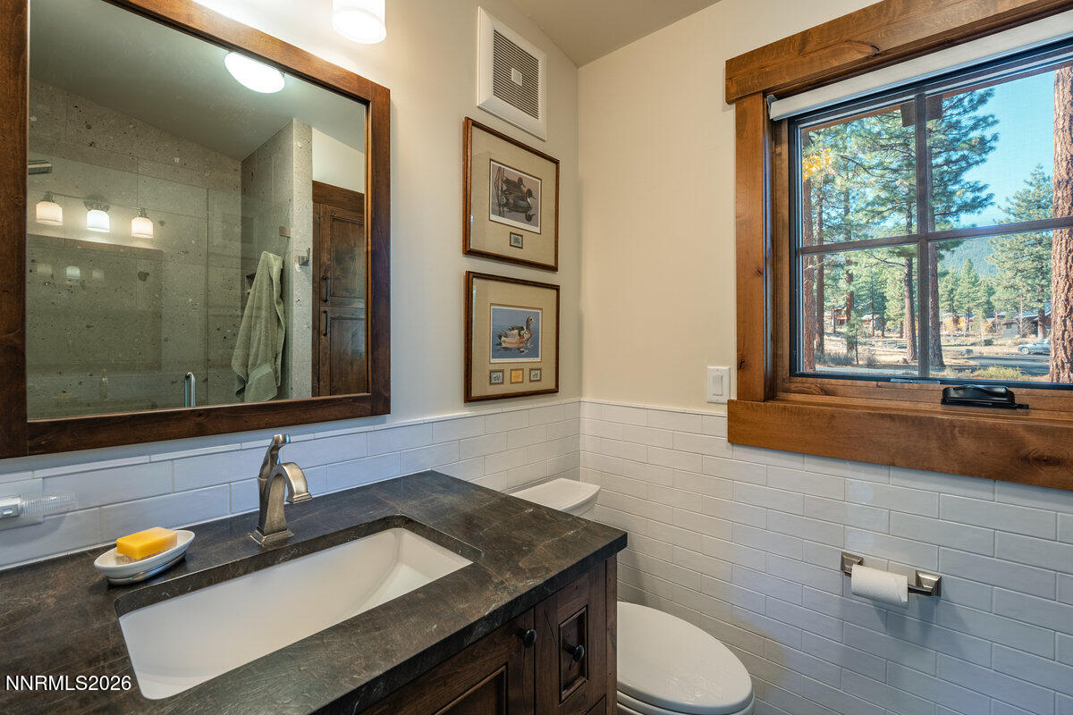 261 Redding Way Property Photo 55