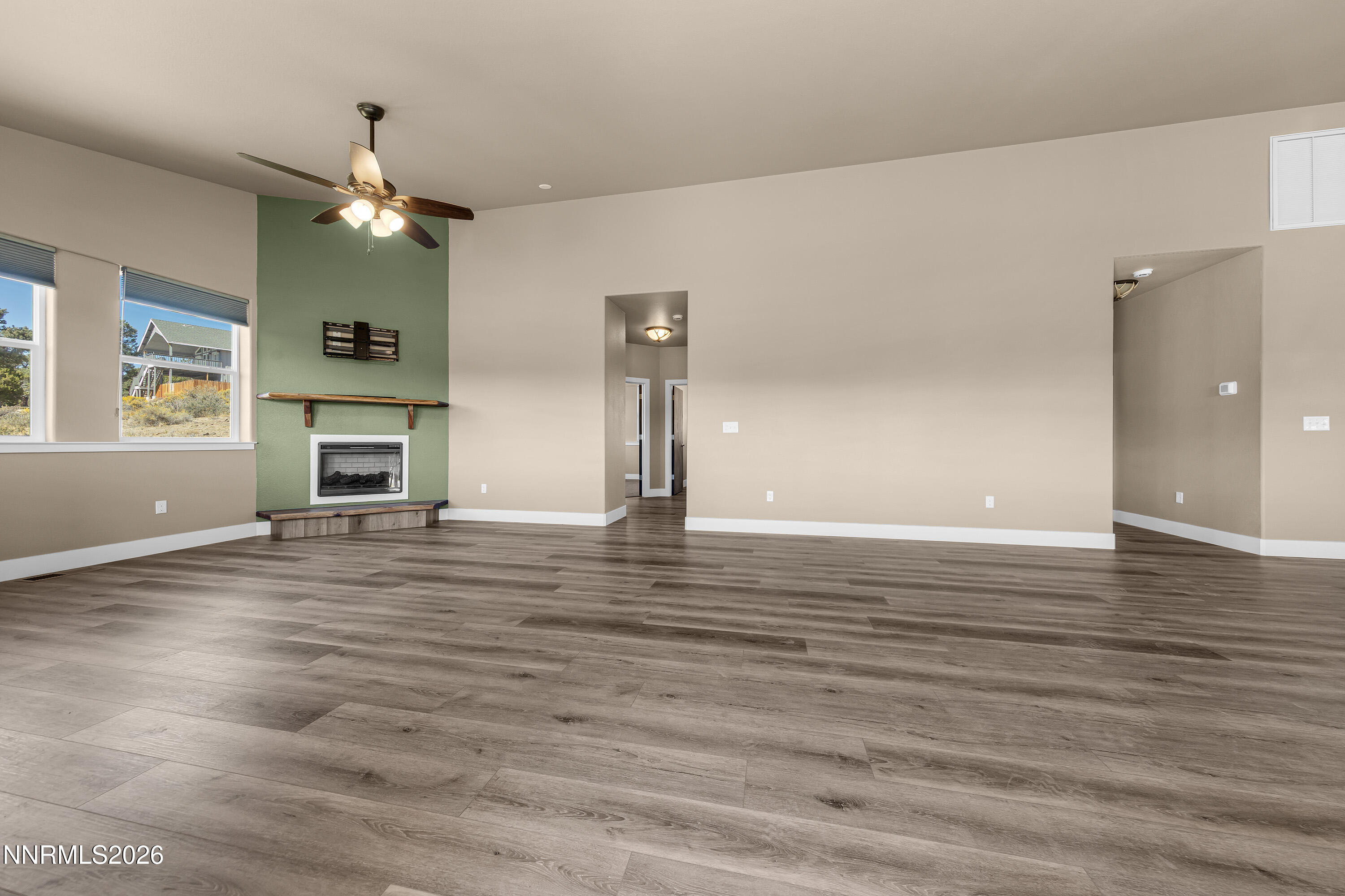 2486 Cartwright Road Property Photo 2