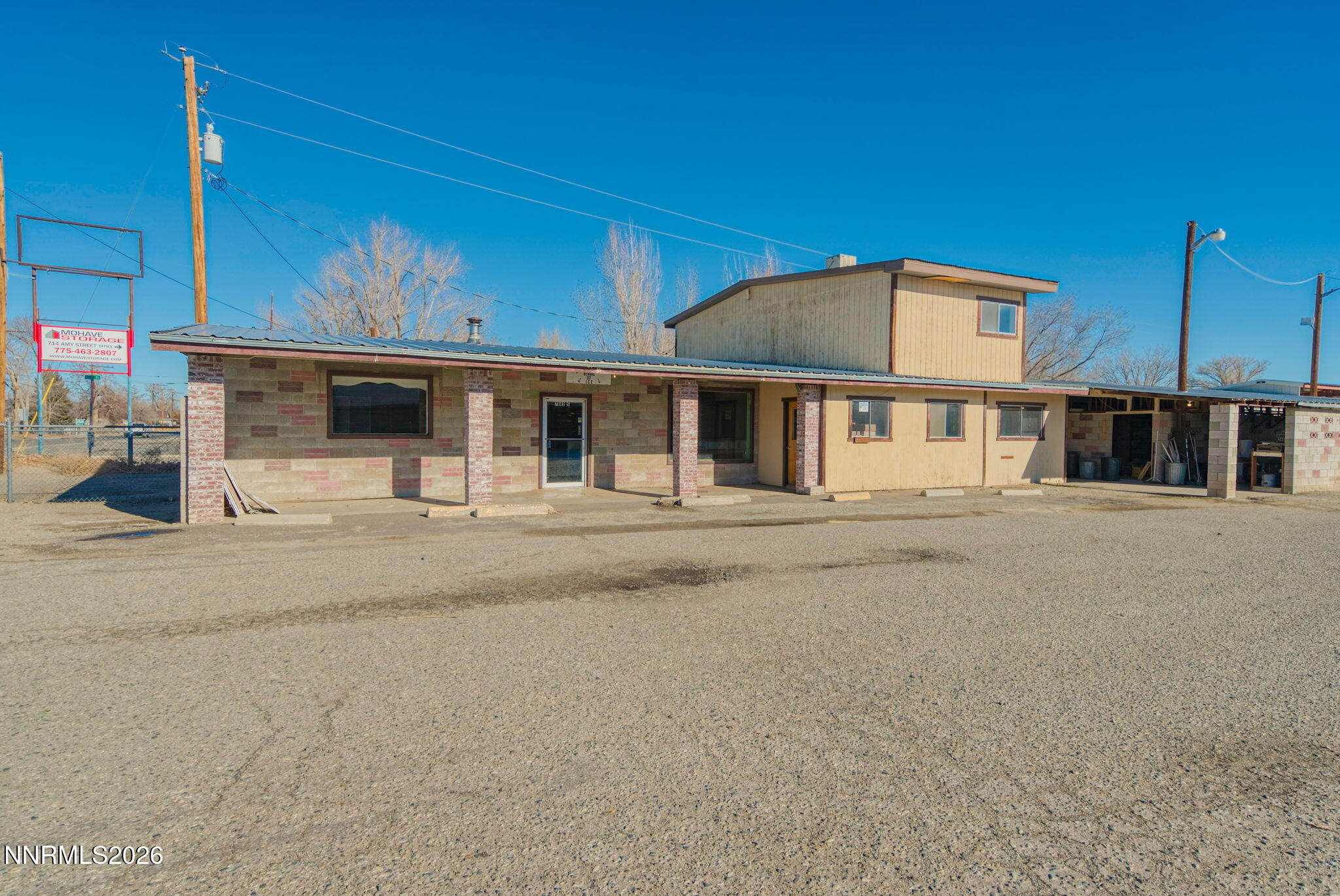 702 S Main Street Property Photo 1