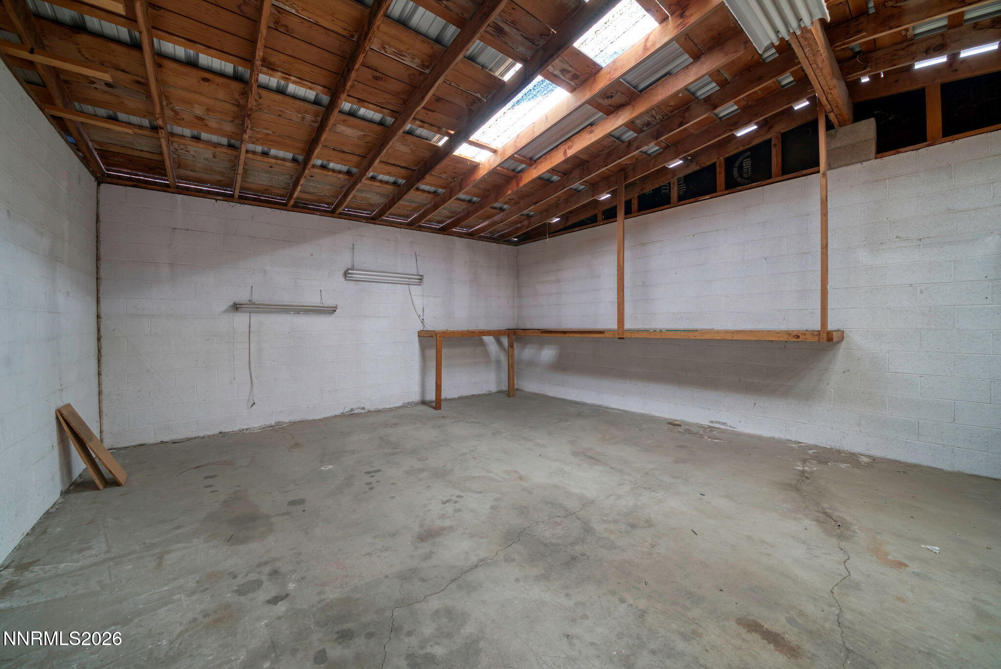 702 S Main Street Property Photo 24