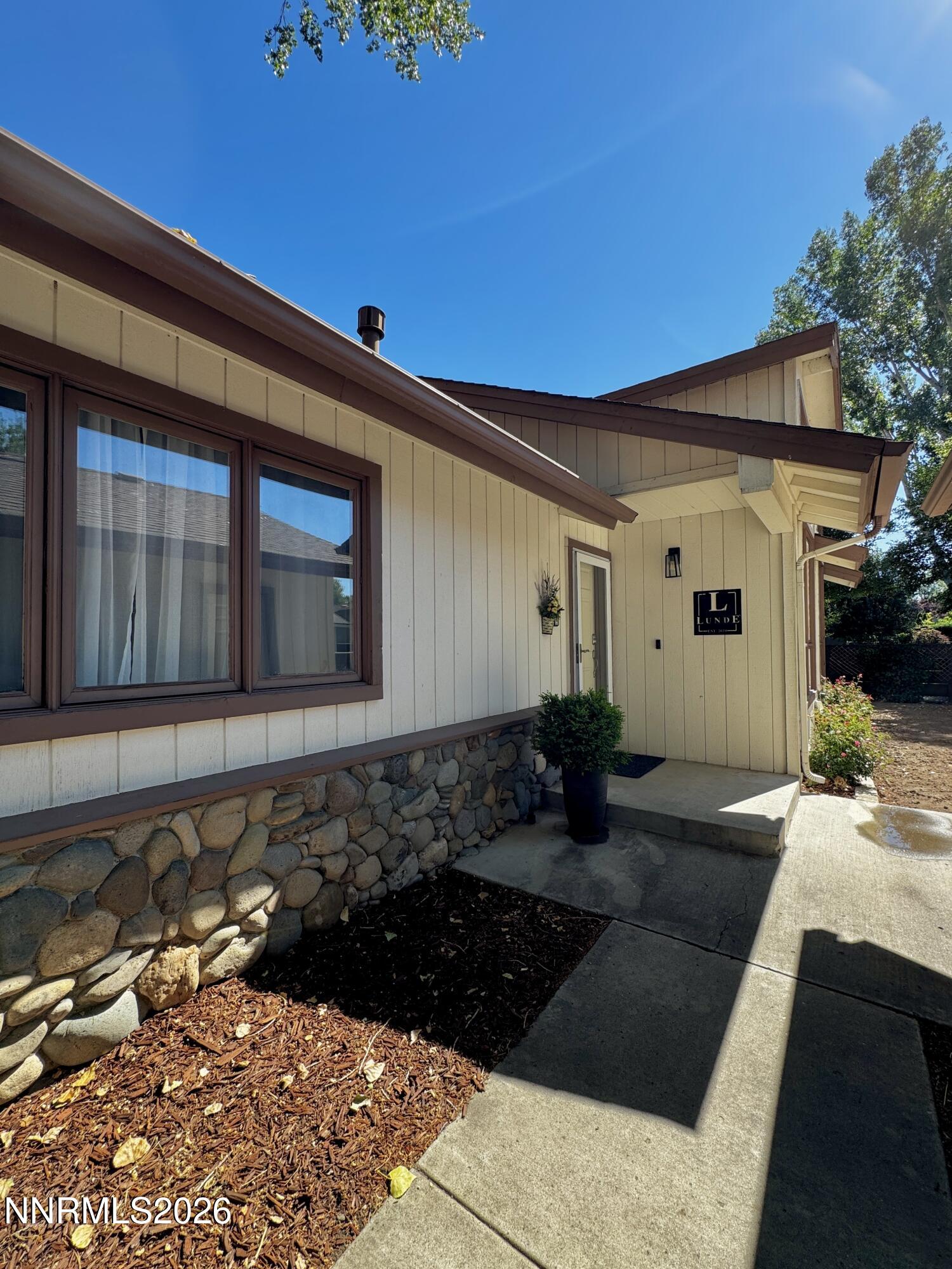 1700 Mackland Avenue Property Photo 3