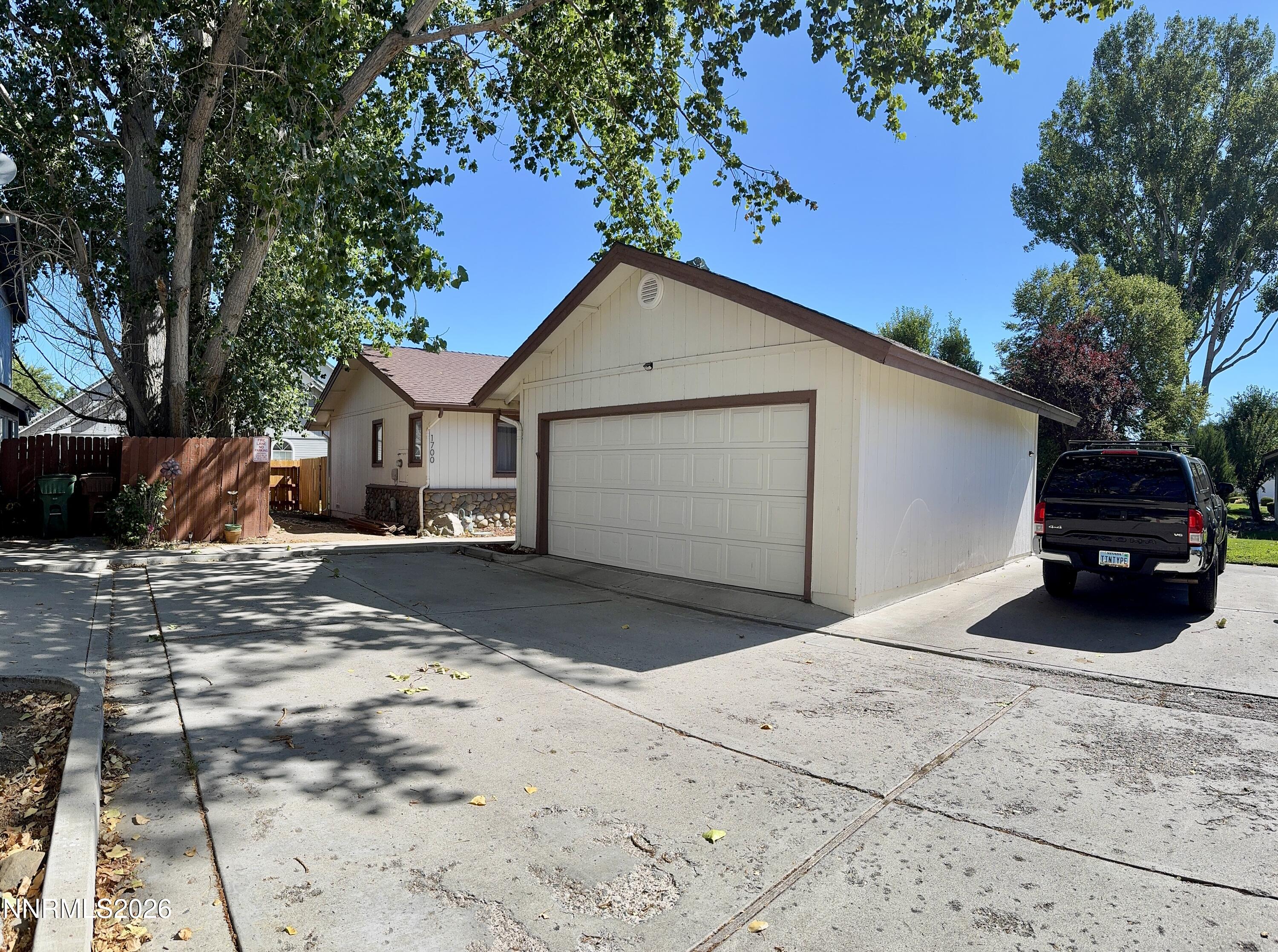 1700 Mackland Avenue Property Photo 4