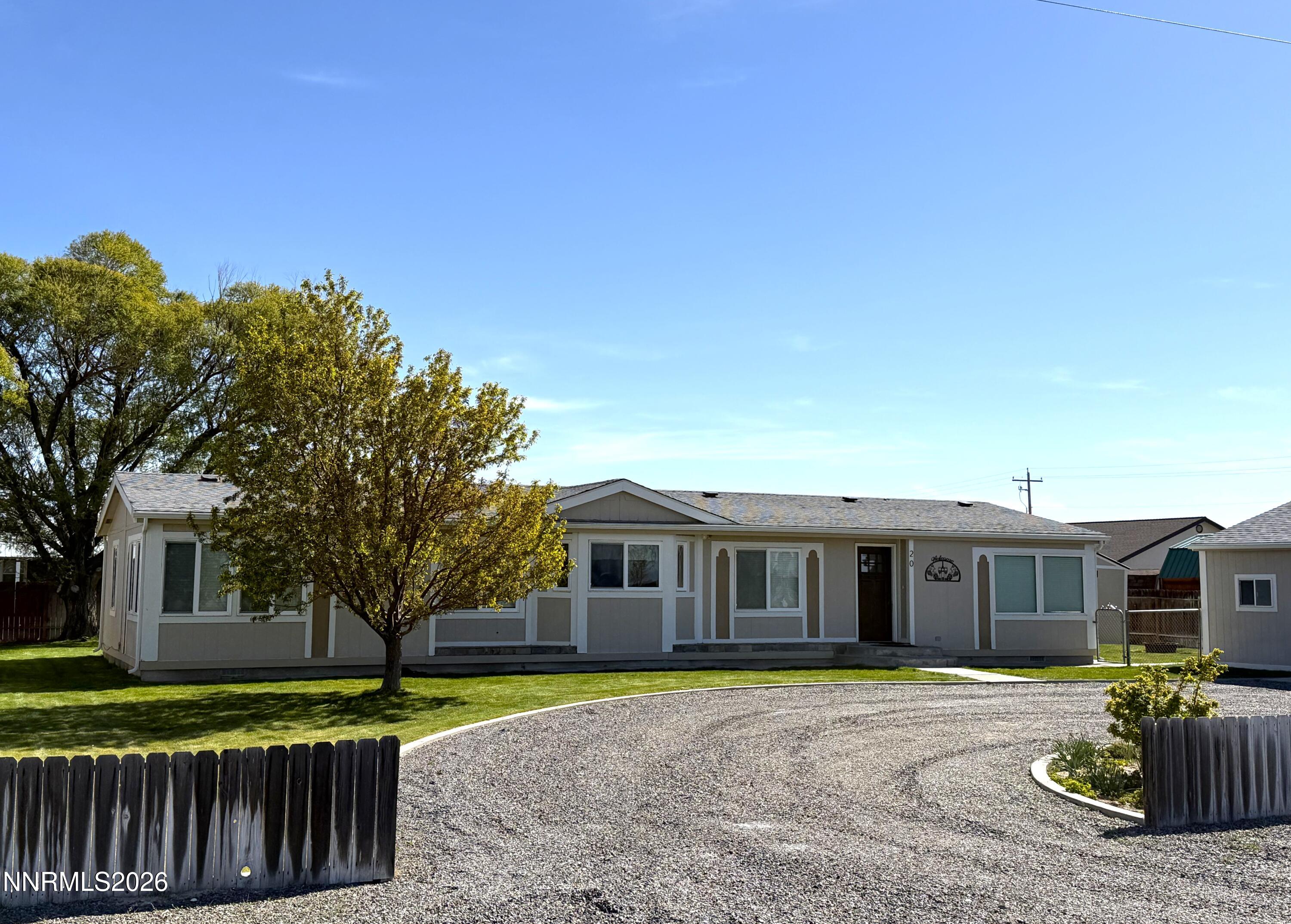 20 Mount Lewis Drive Property Photo 6