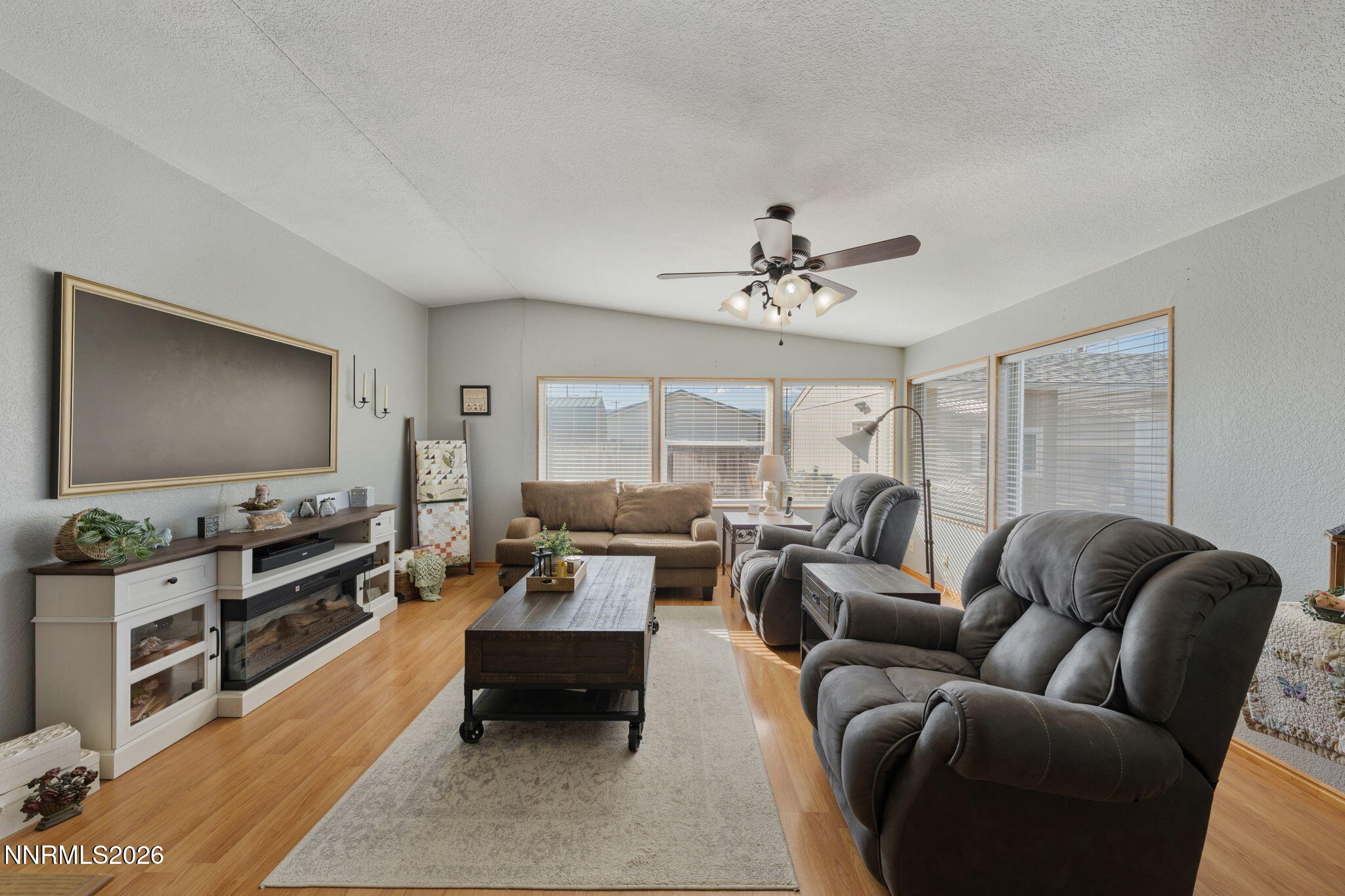 20 Mount Lewis Drive Property Photo 12