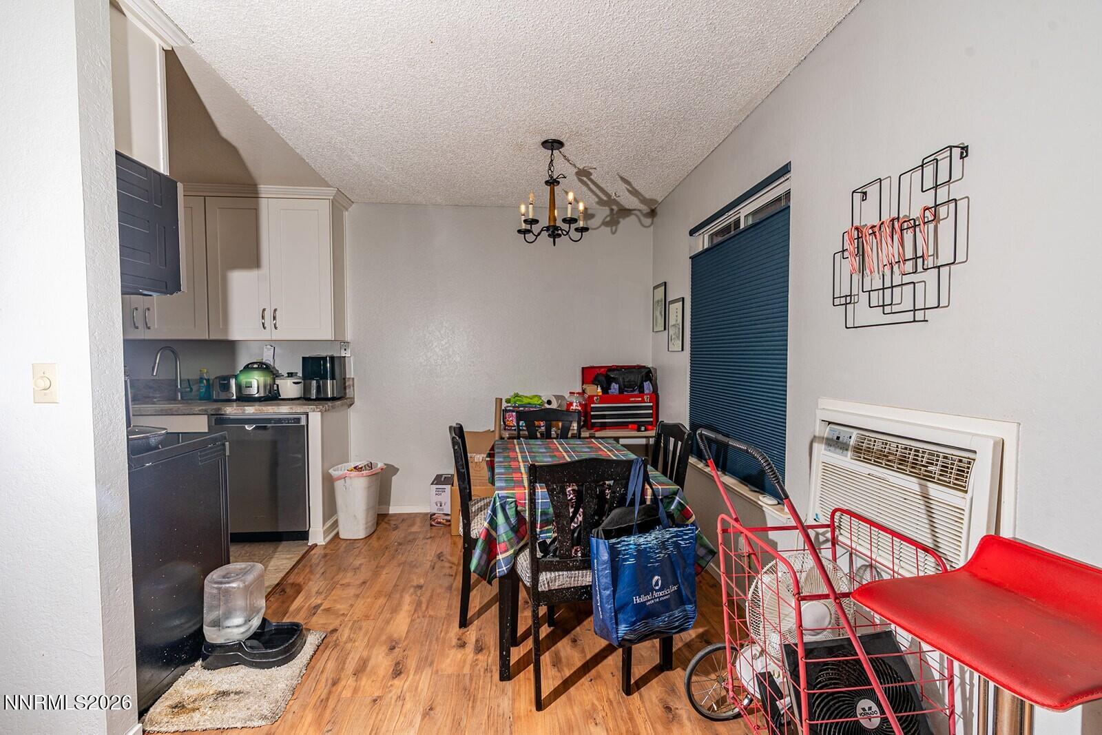 4608 Neil Road 215 Property Photo 15