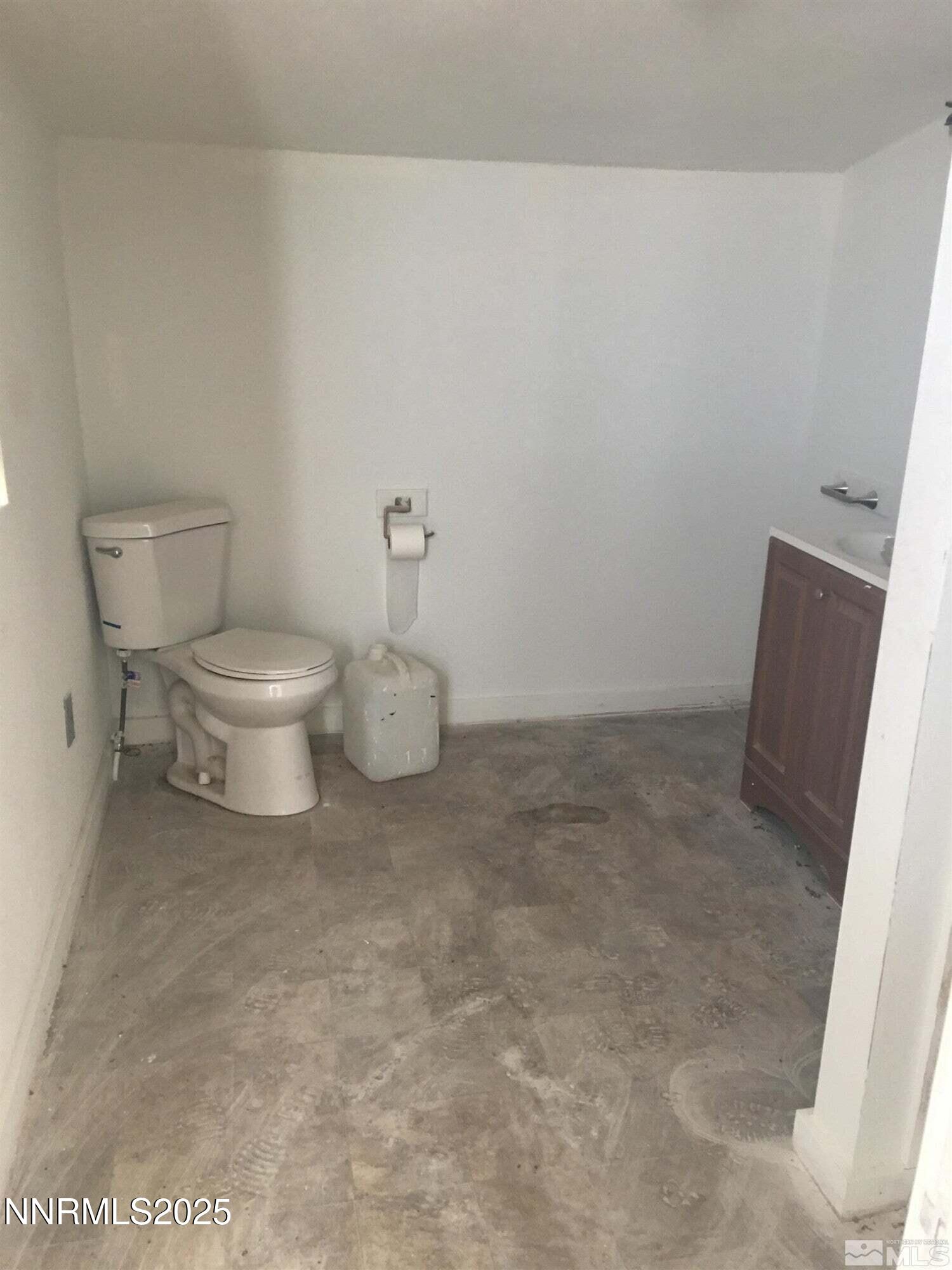 252 Bergara Ave Property Photo 28