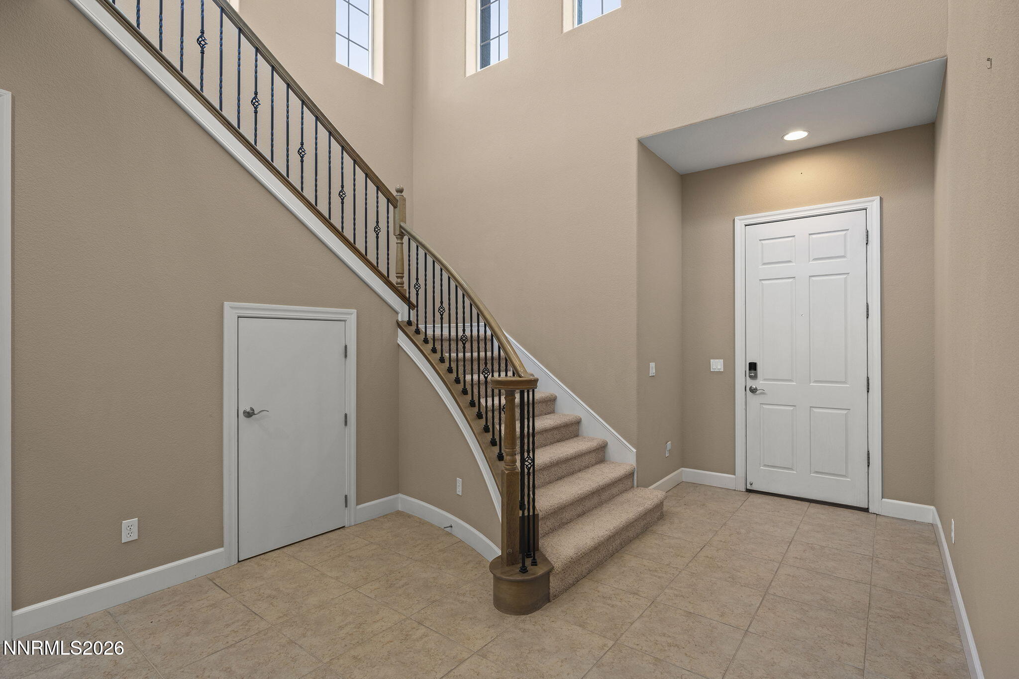 10885 Pentwater Drive Property Photo 6