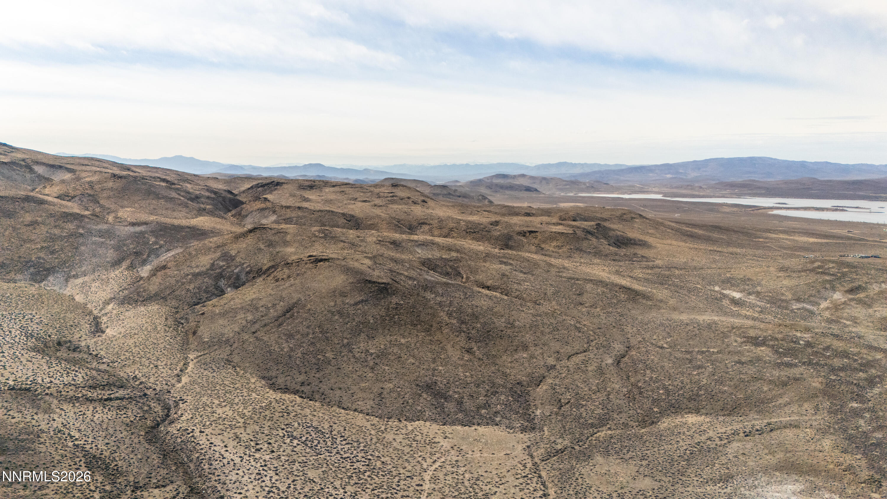 16642 Power Line Road Property Photo 6