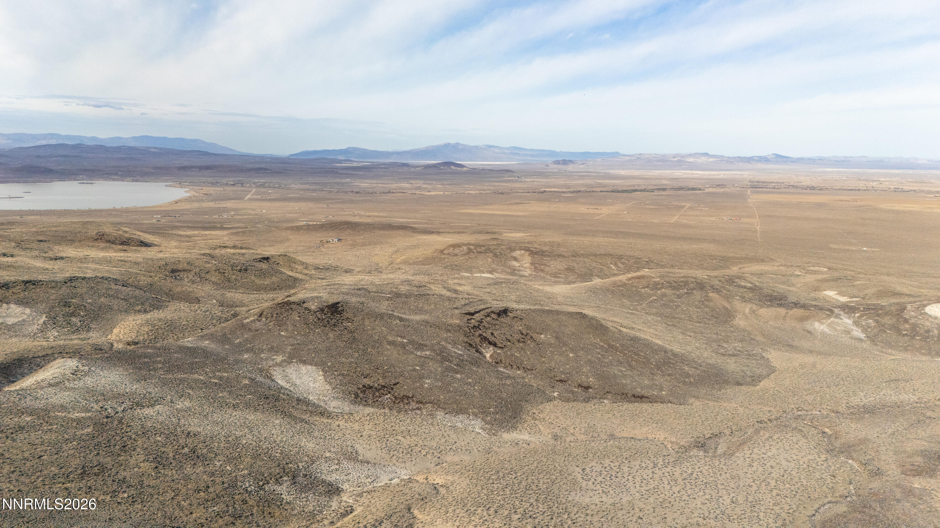 16642 Power Line Road Property Photo 10