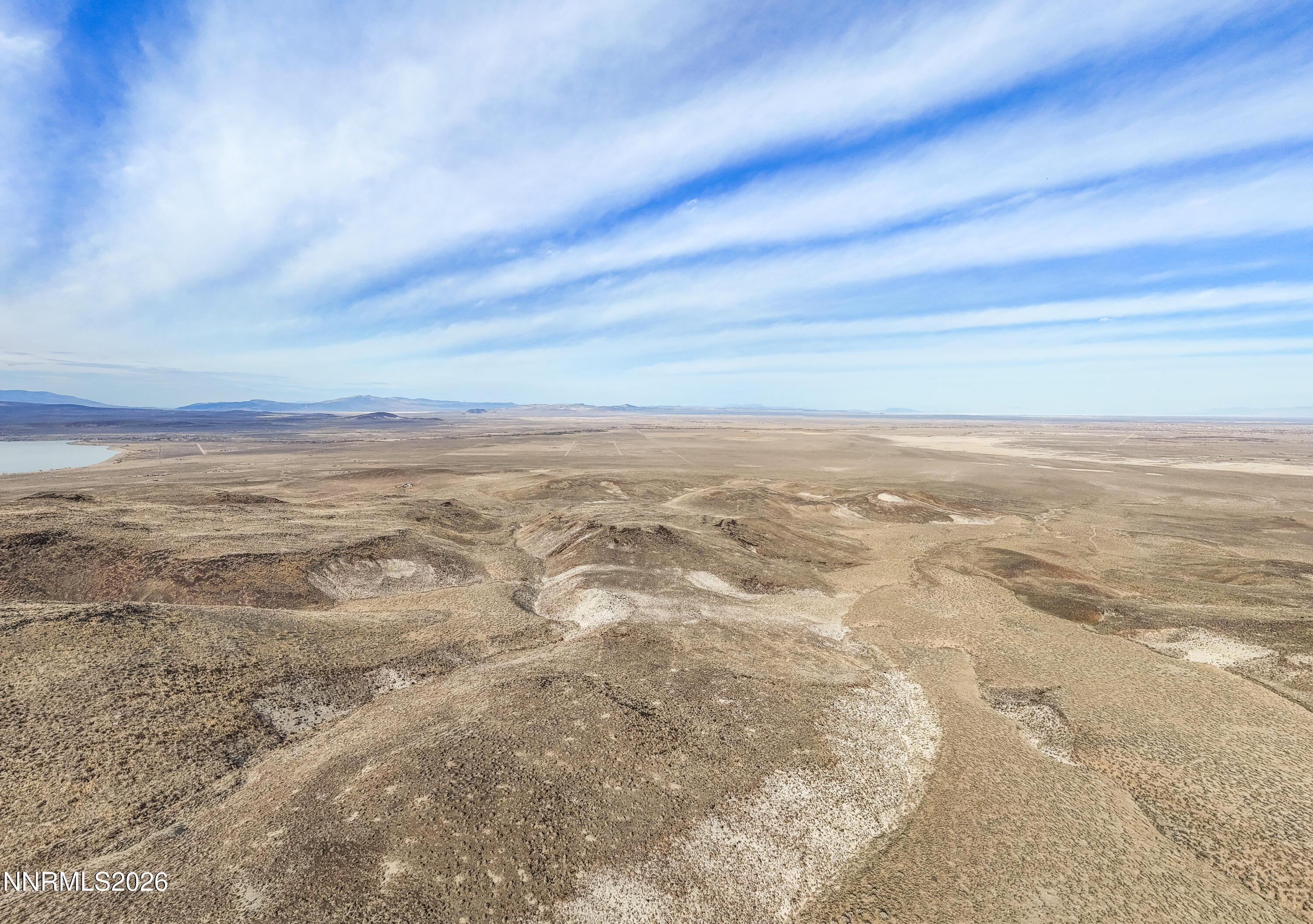 16642 Power Line Road Property Photo 14