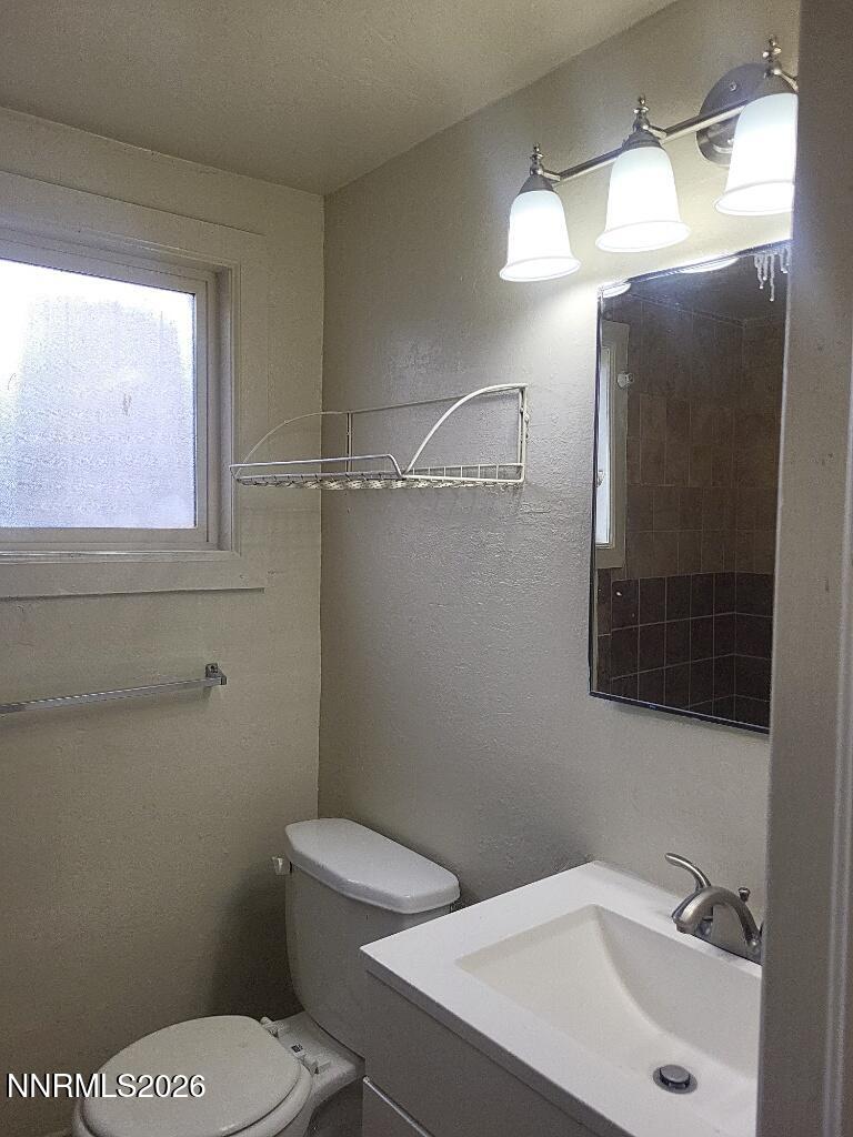 650 Denslowe Drive Property Photo 15